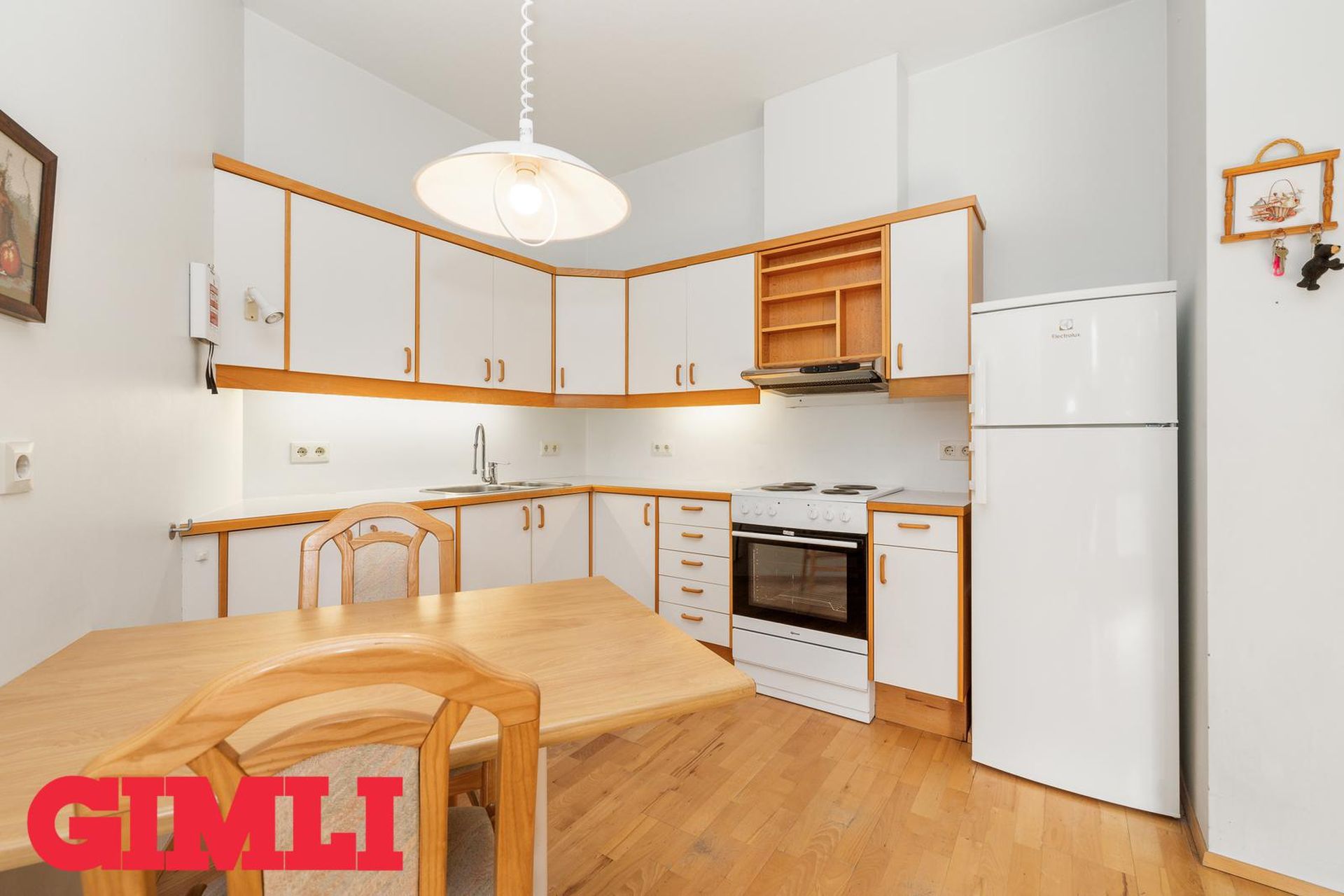 Hvassaleiti 56, 103 Reykjavík