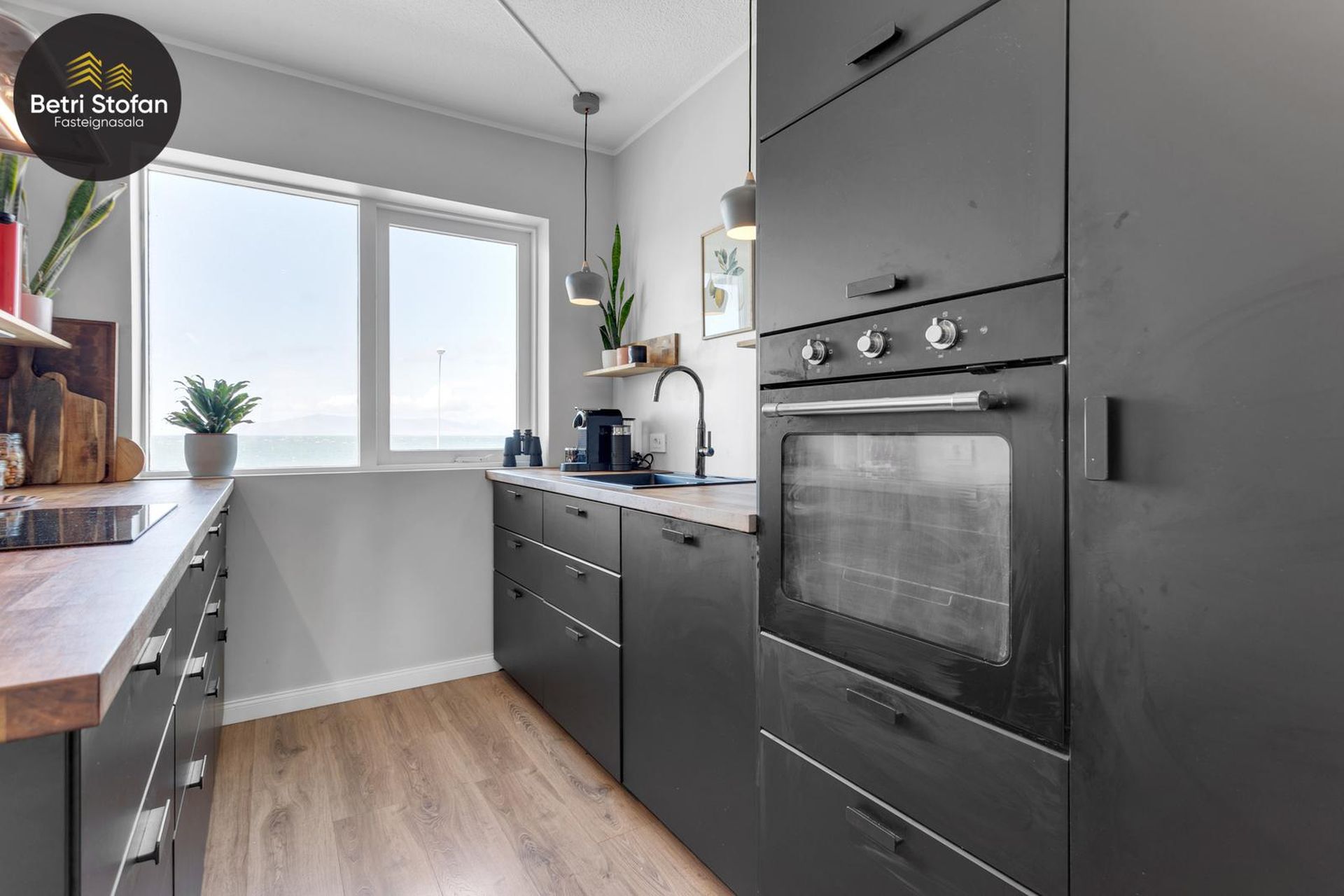 Rekagrandi 2 - 0401, 107 Reykjavík