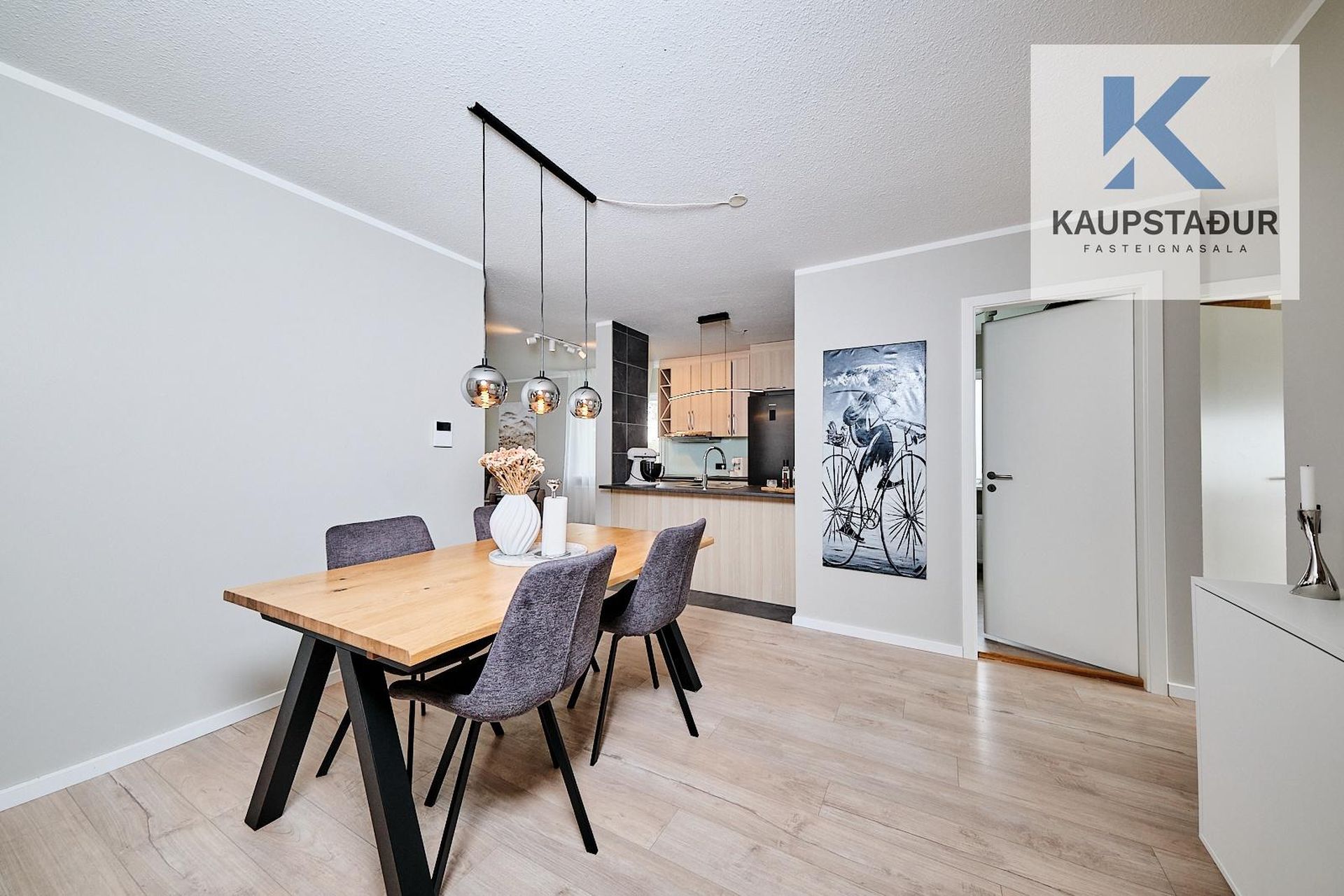 Vallarás 5 - 0206, 110 Reykjavík