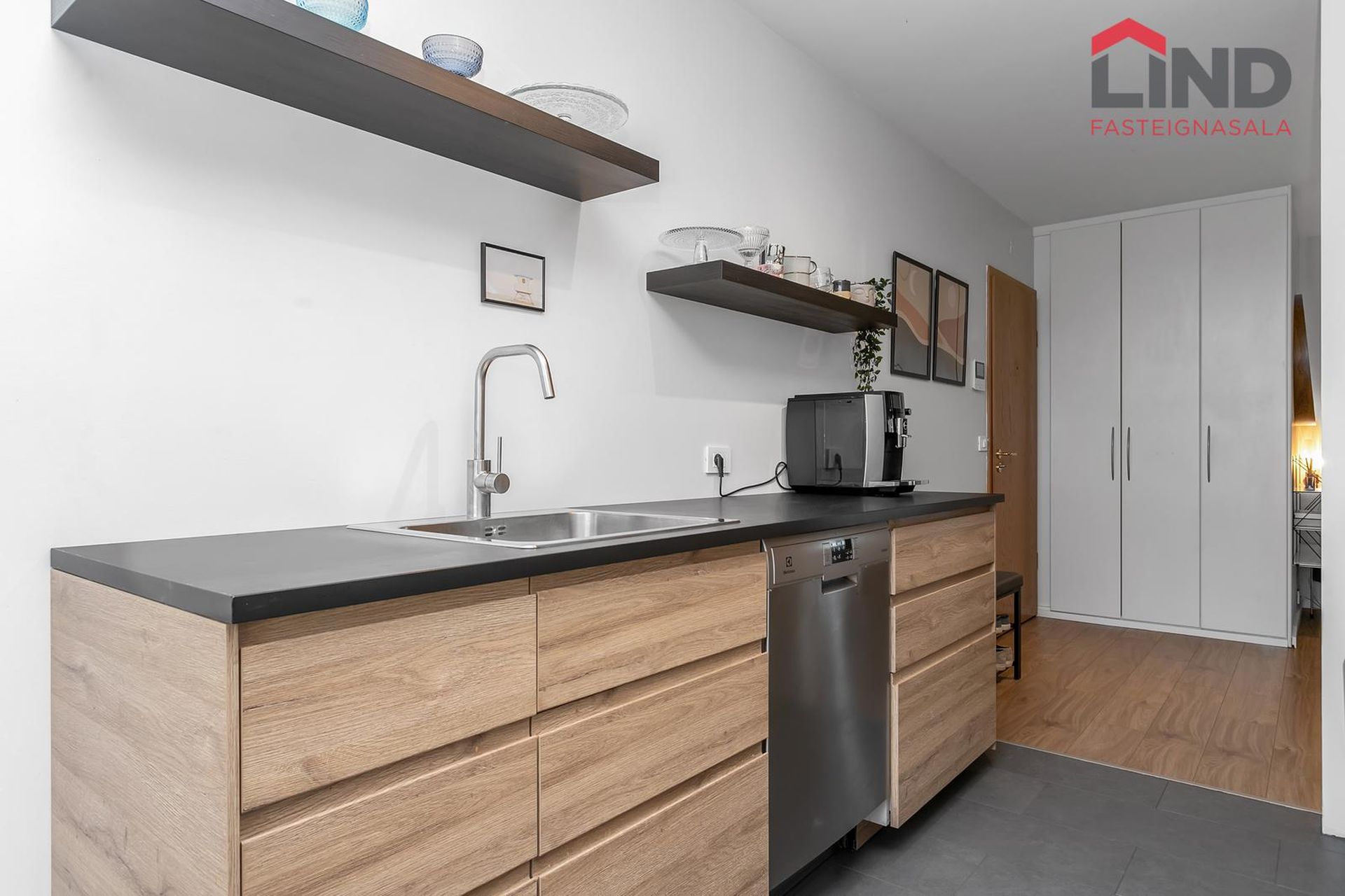 Vesturberg 122, 111 Reykjavík