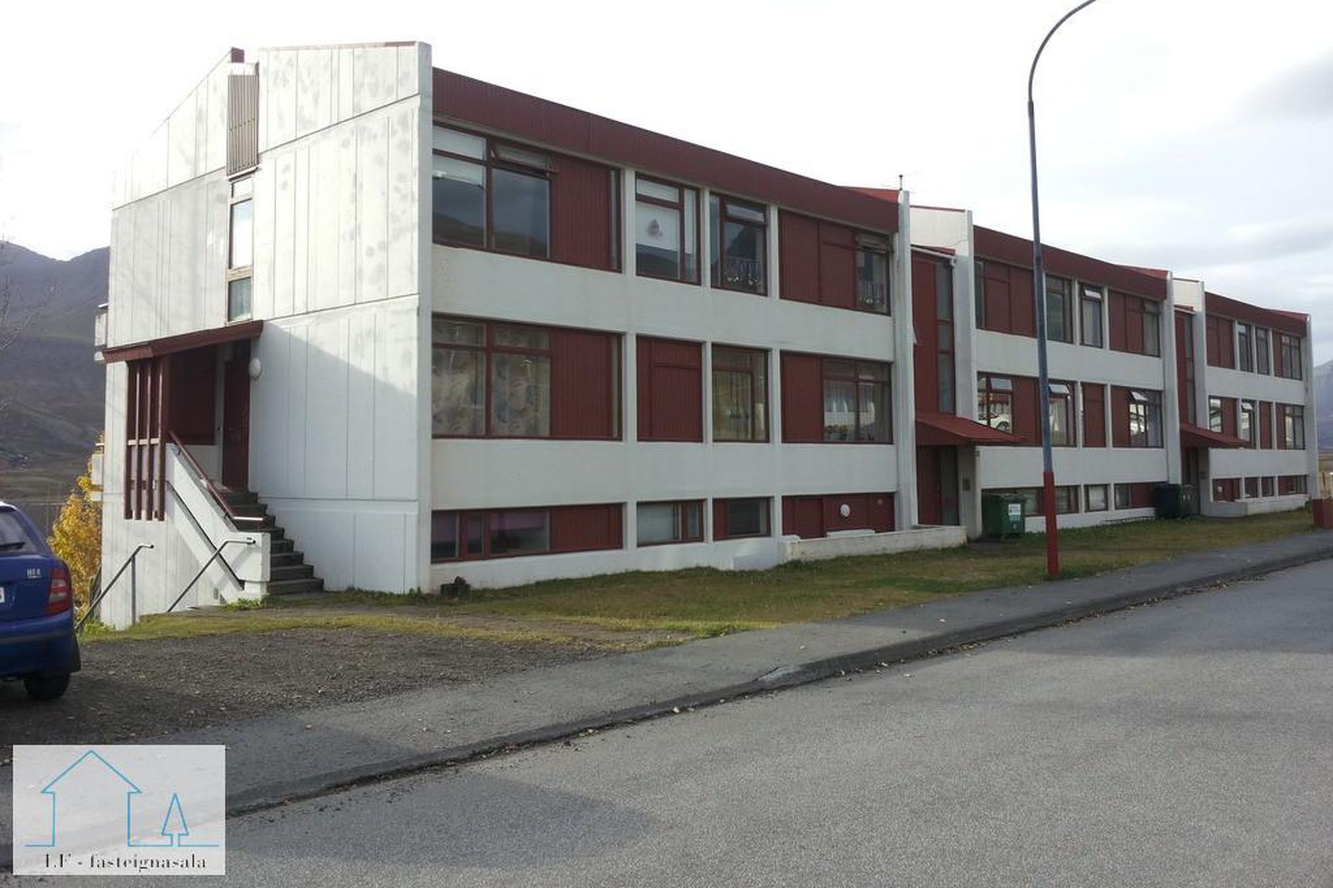 Hlíðargata 57, 750 Fjarða