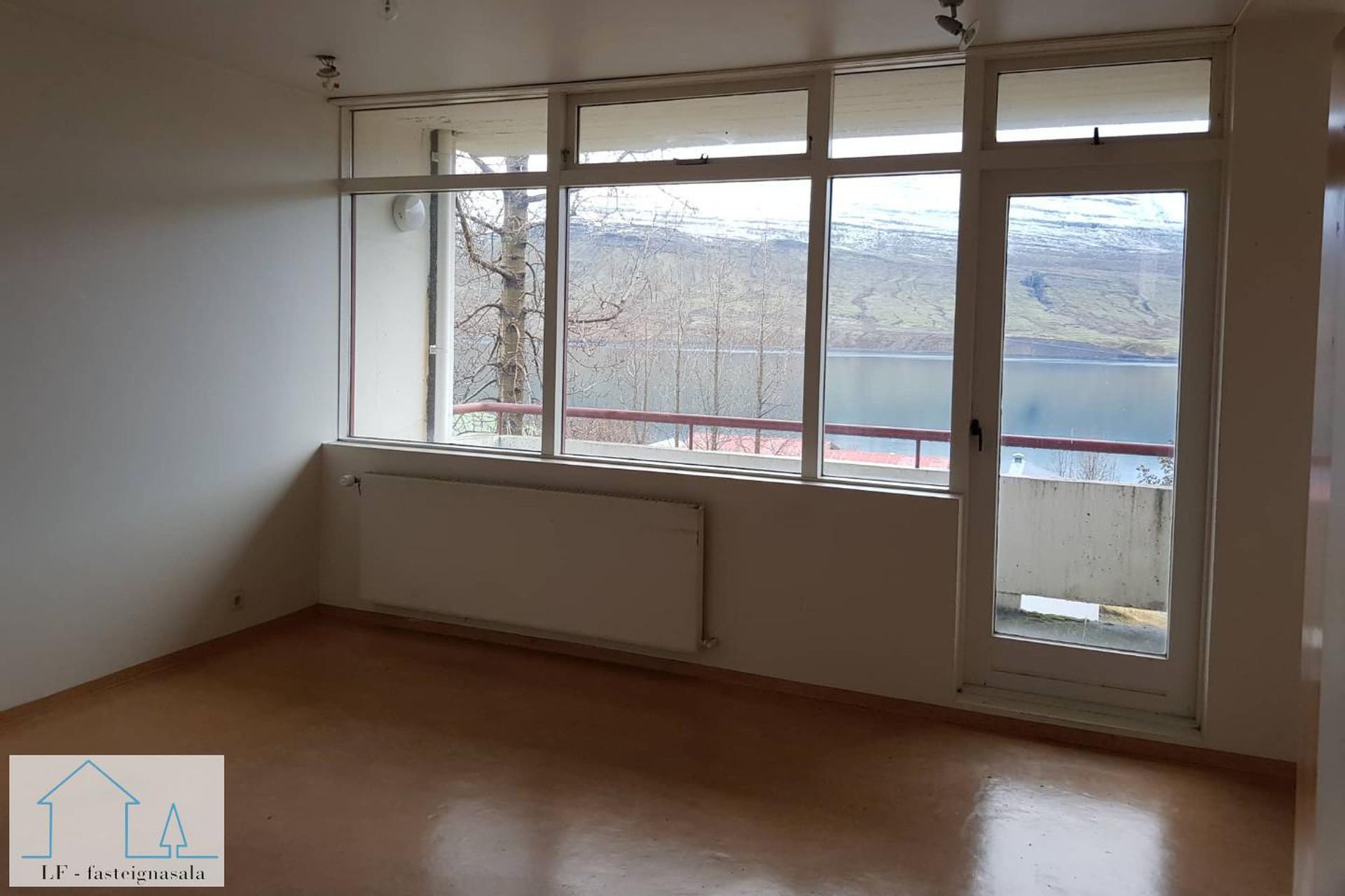 Hlíðargata 57, 750 Fjarða
