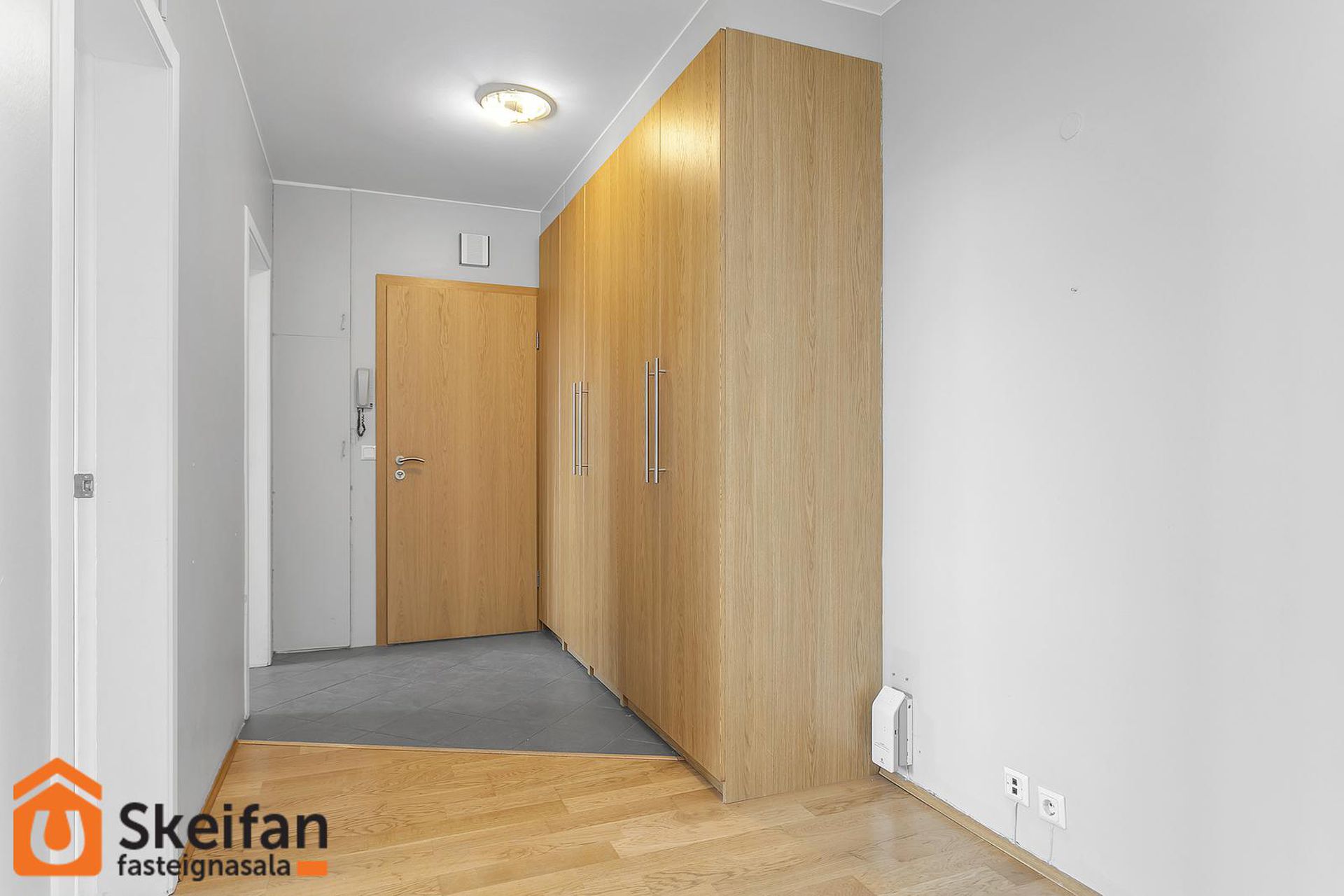 Háaleitisbraut 43, 108 Reykjavík