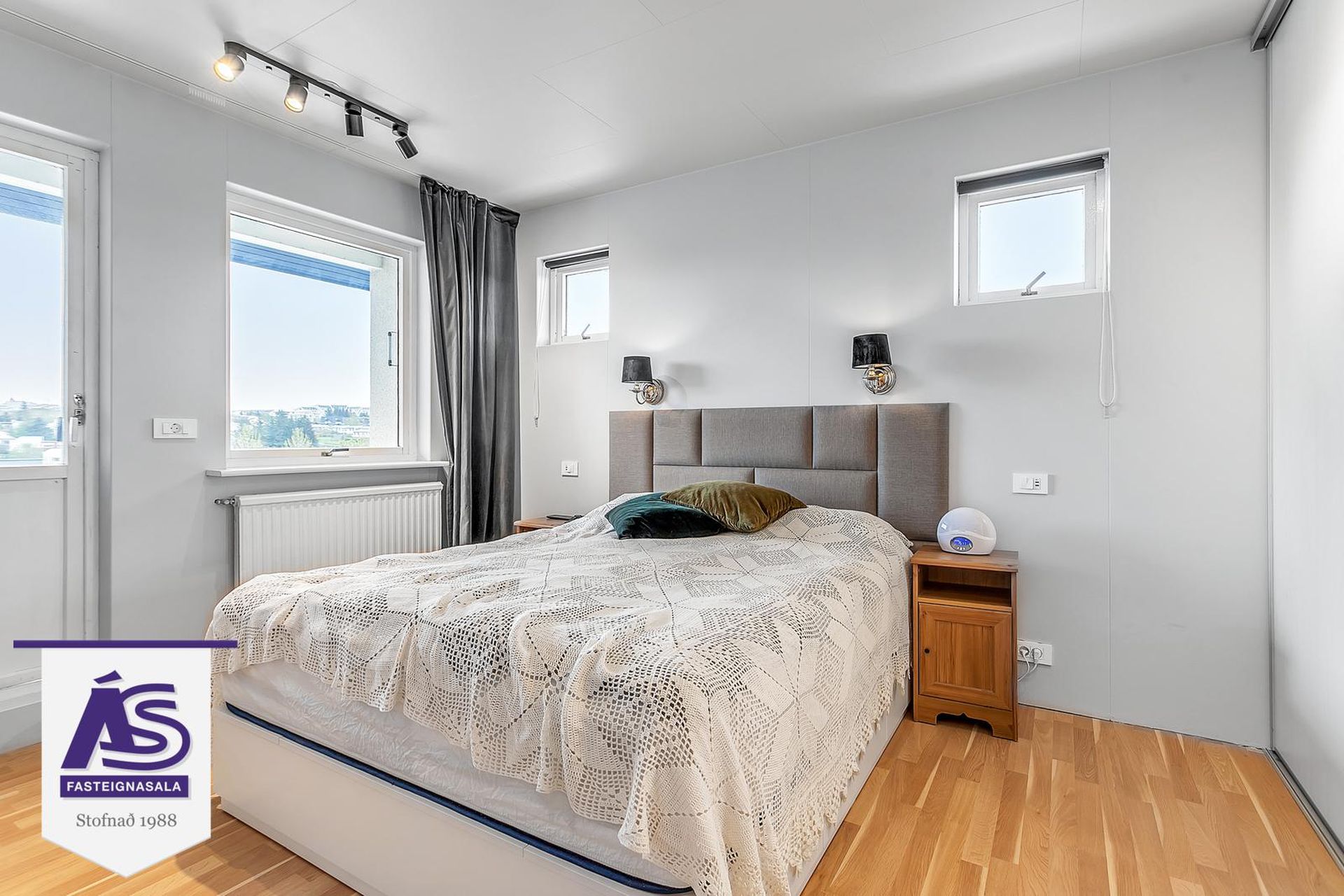 Smárabarð 2, 220 Hafnarfjörður