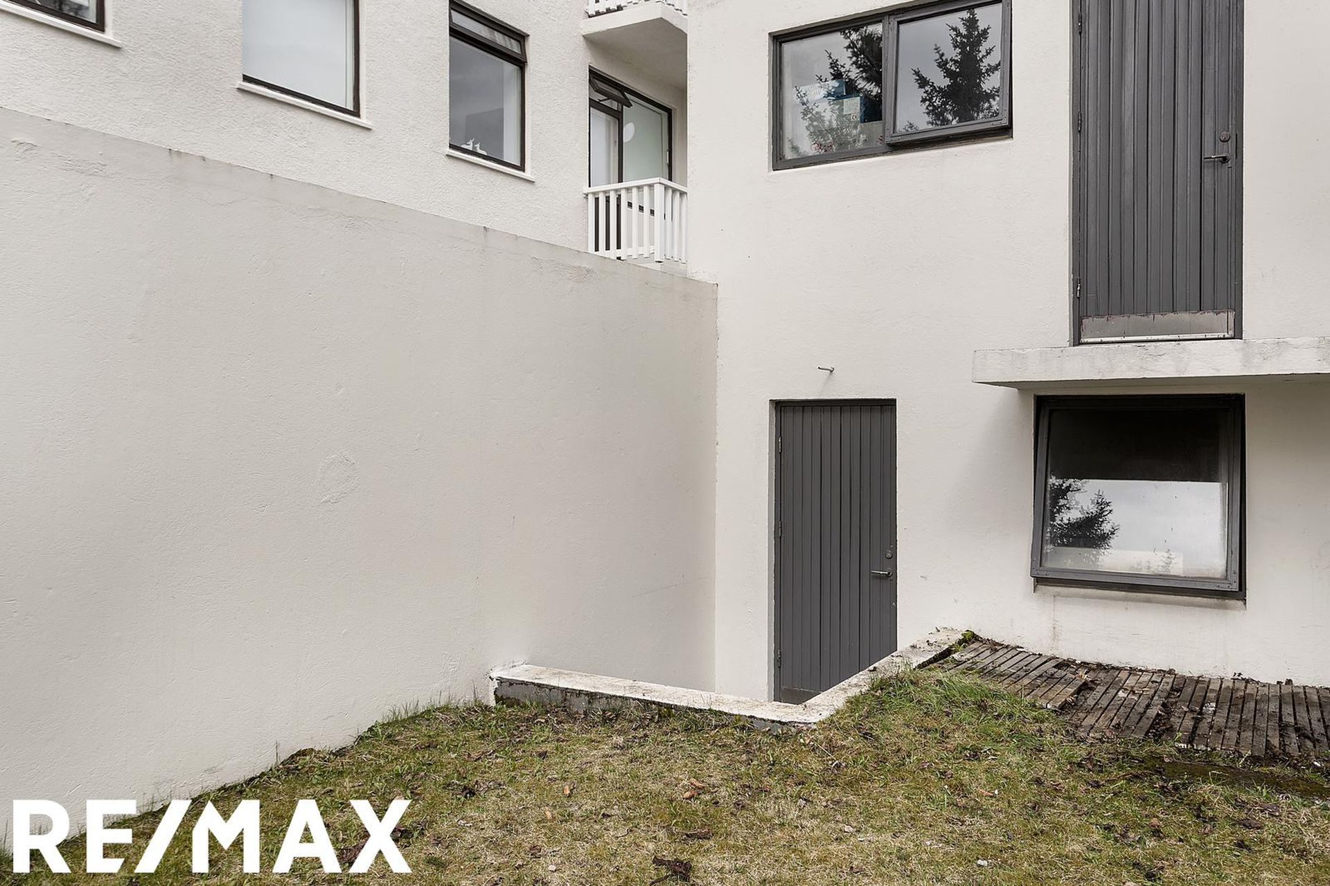 Gnoðarvogur 74, 104 Reykjavík