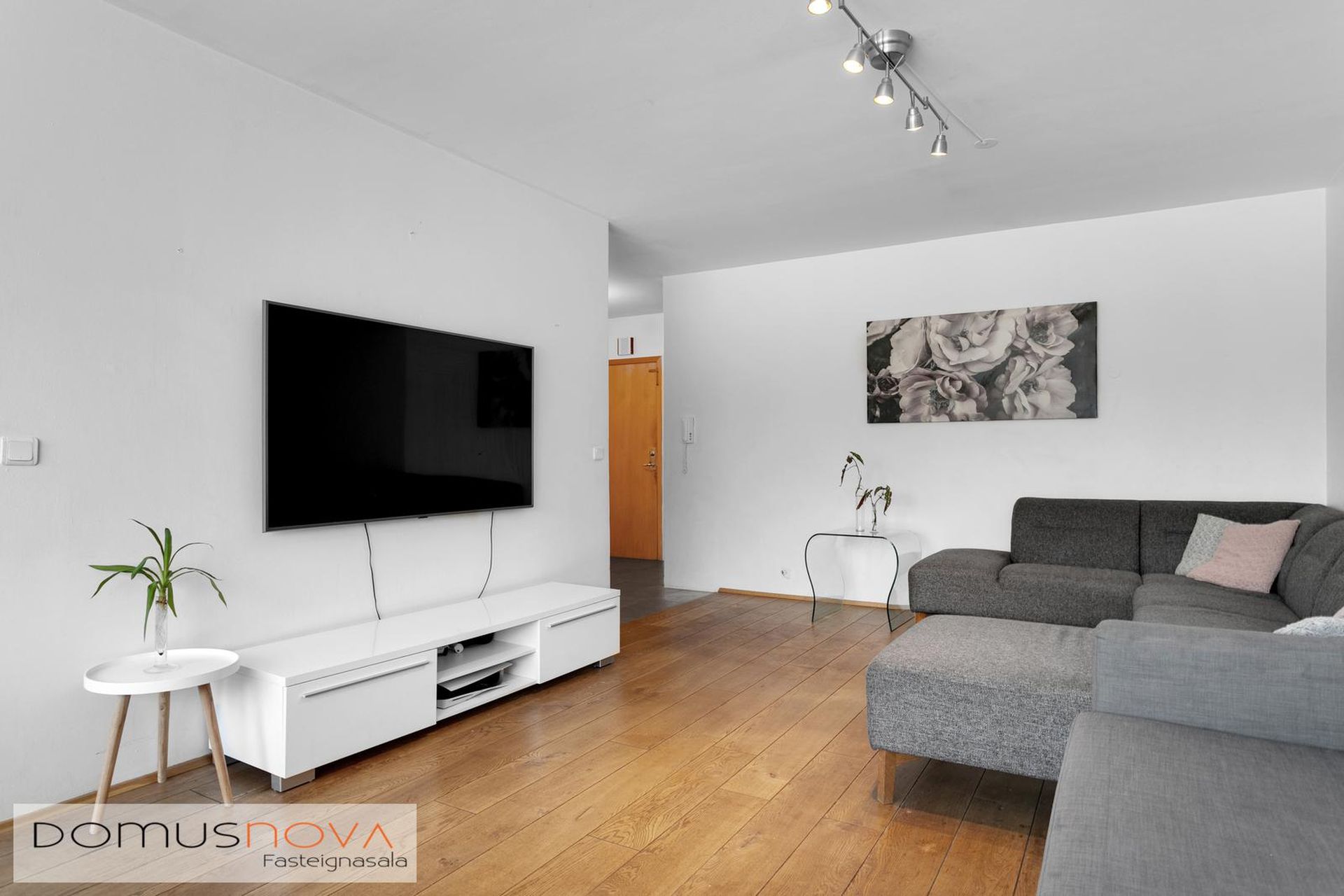 Meistaravellir 33, 107 Reykjavík