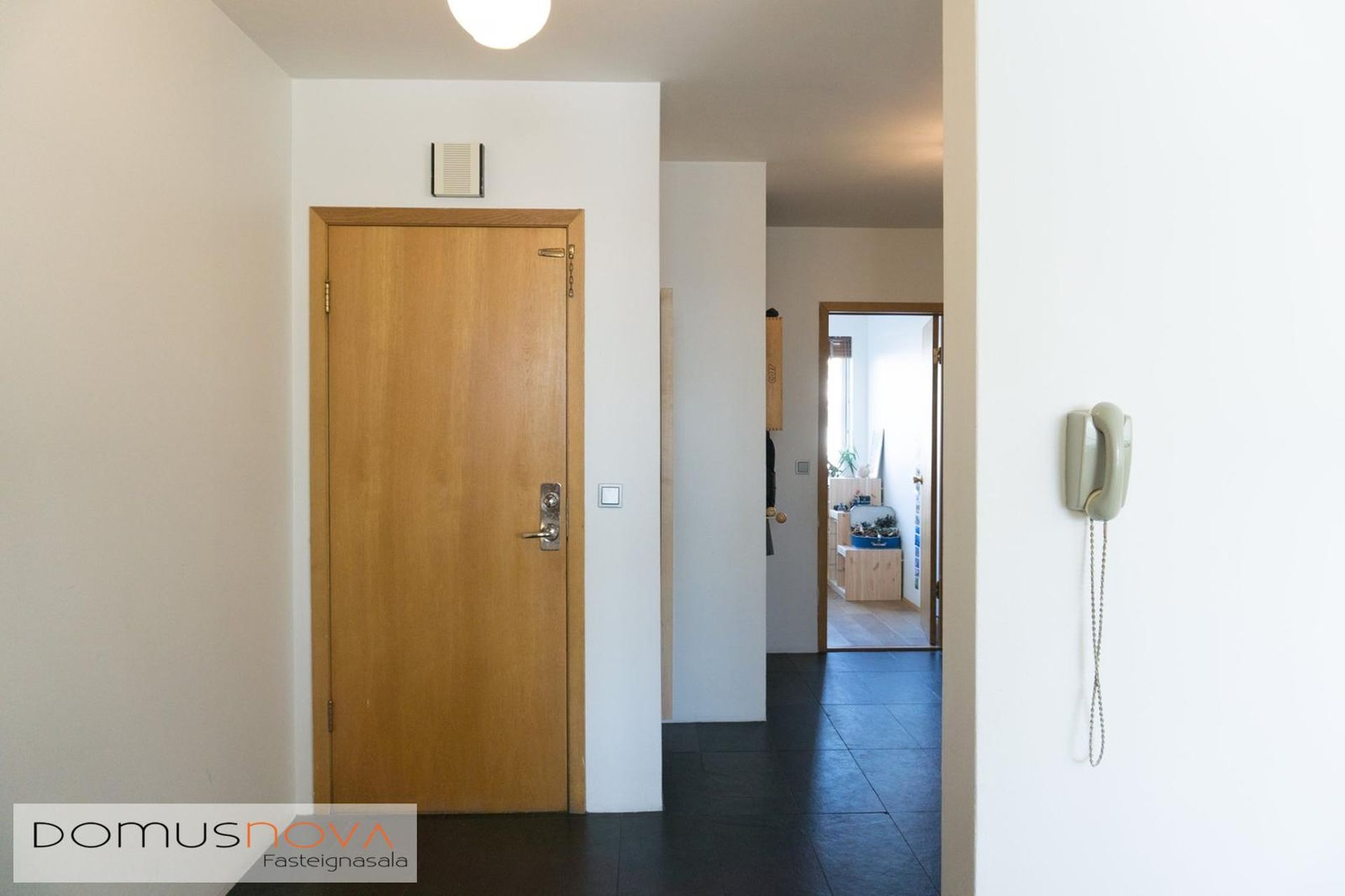 Meistaravellir 33, 107 Reykjavík