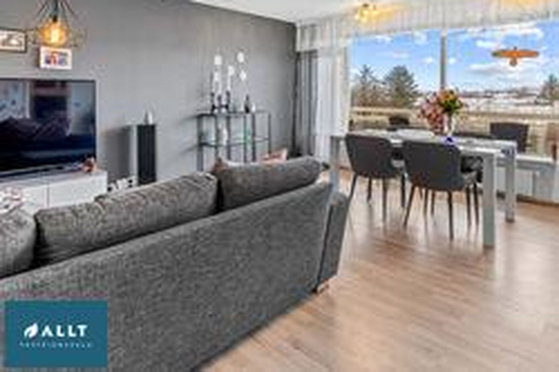 Hjallavegur 3, 260 Reykjanesbær