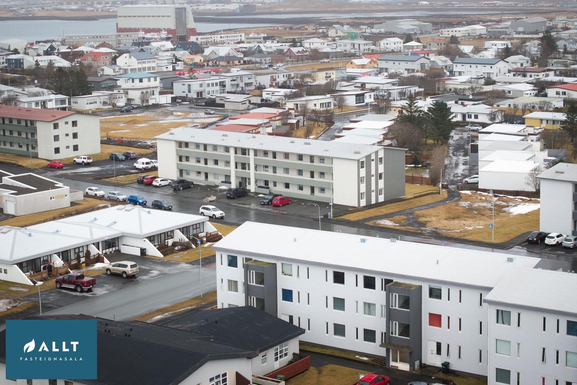 Hjallavegur 3, 260 Reykjanesbær