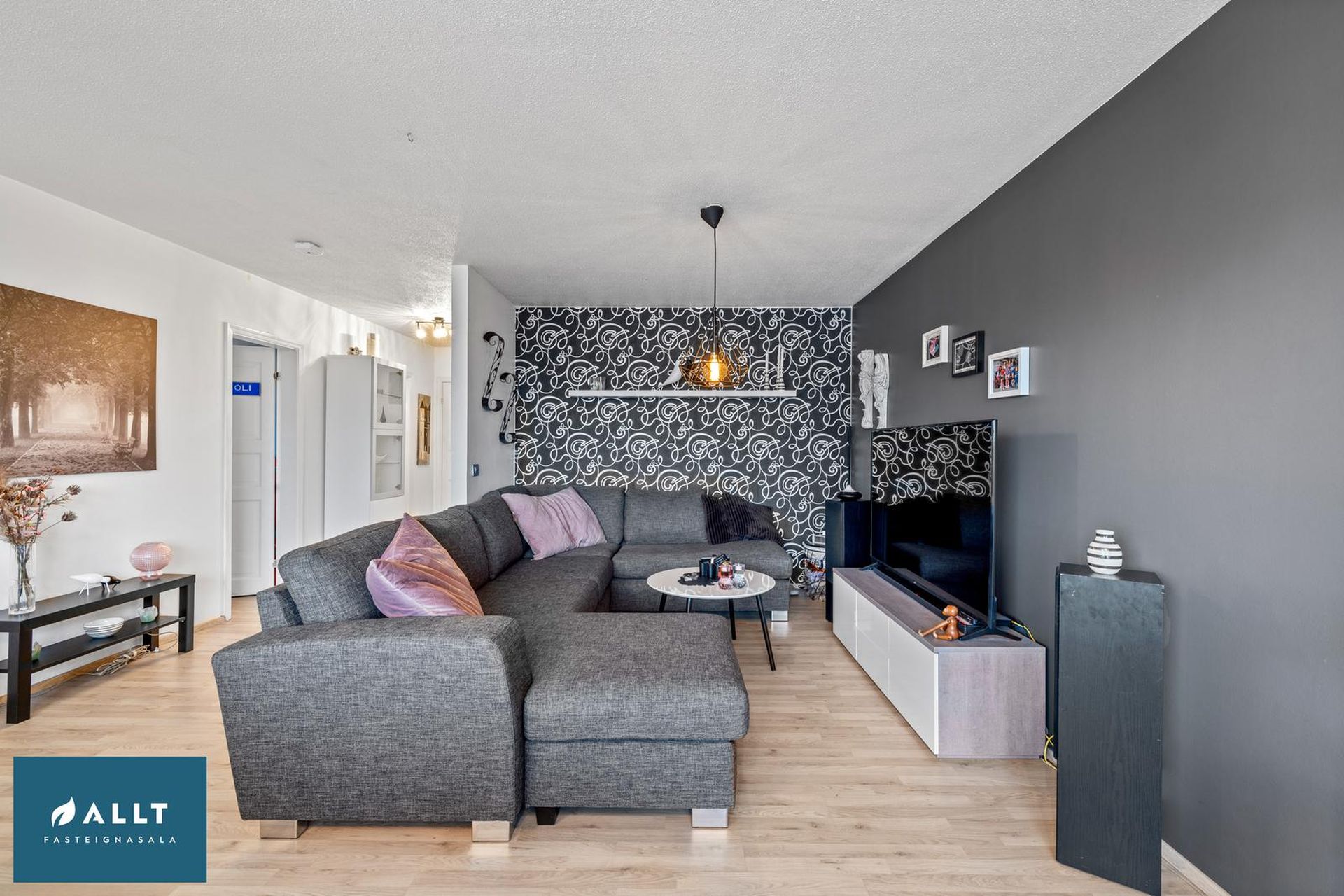 Hjallavegur 3, 260 Reykjanesbær