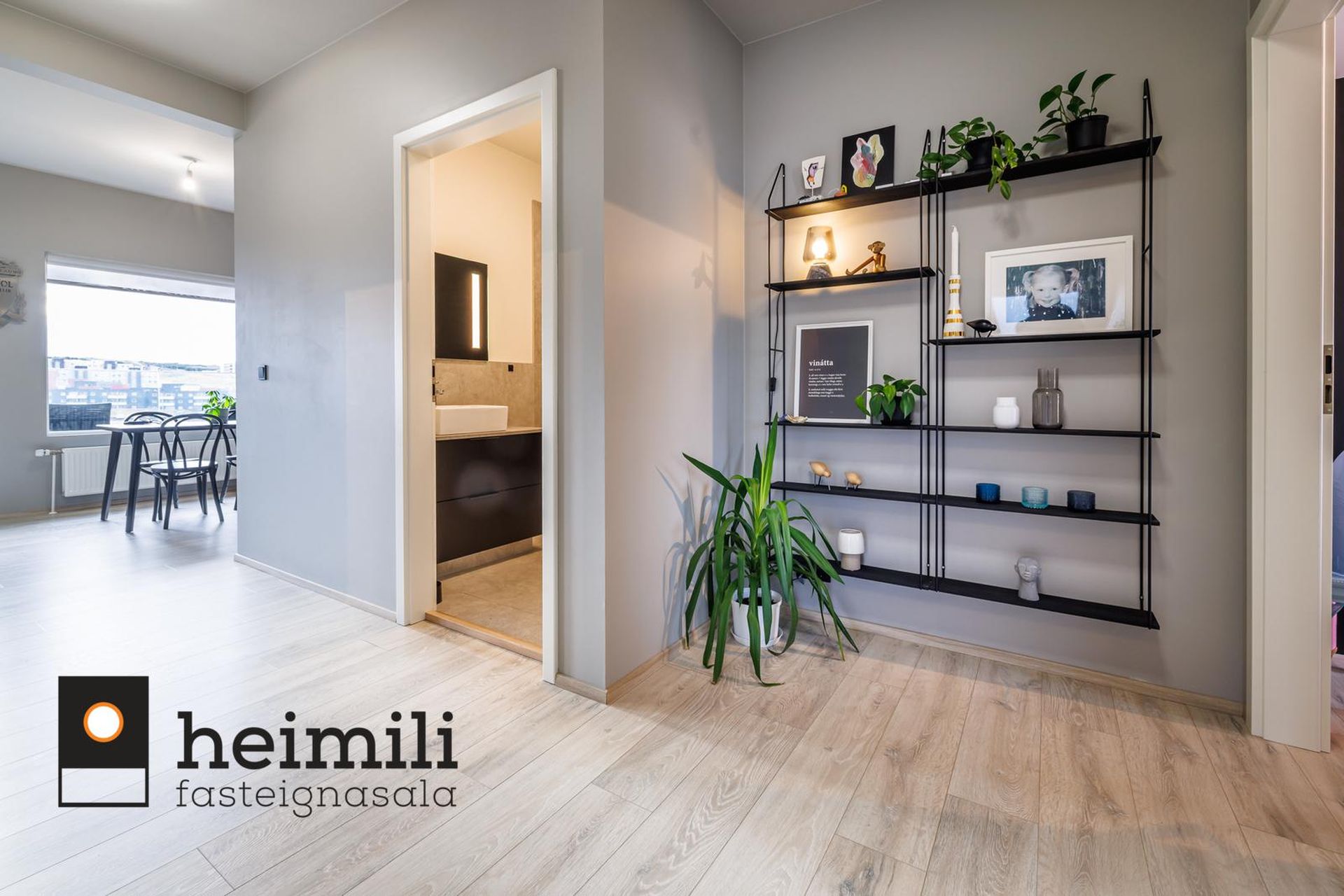 Úlfarsbraut 84, 113 Reykjavík