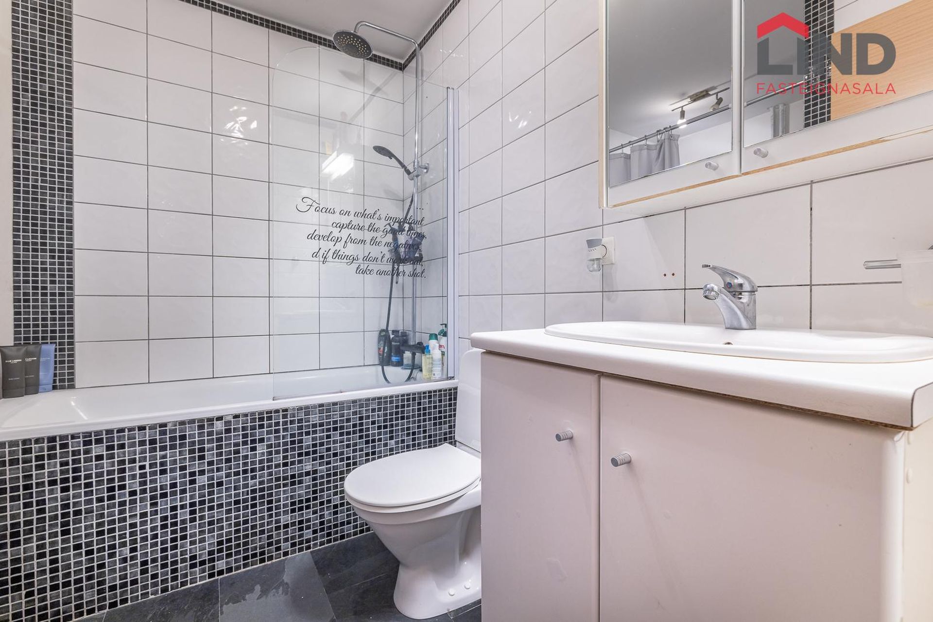 Hjallavegur 1 - 0102, 260 Reykjanesbær