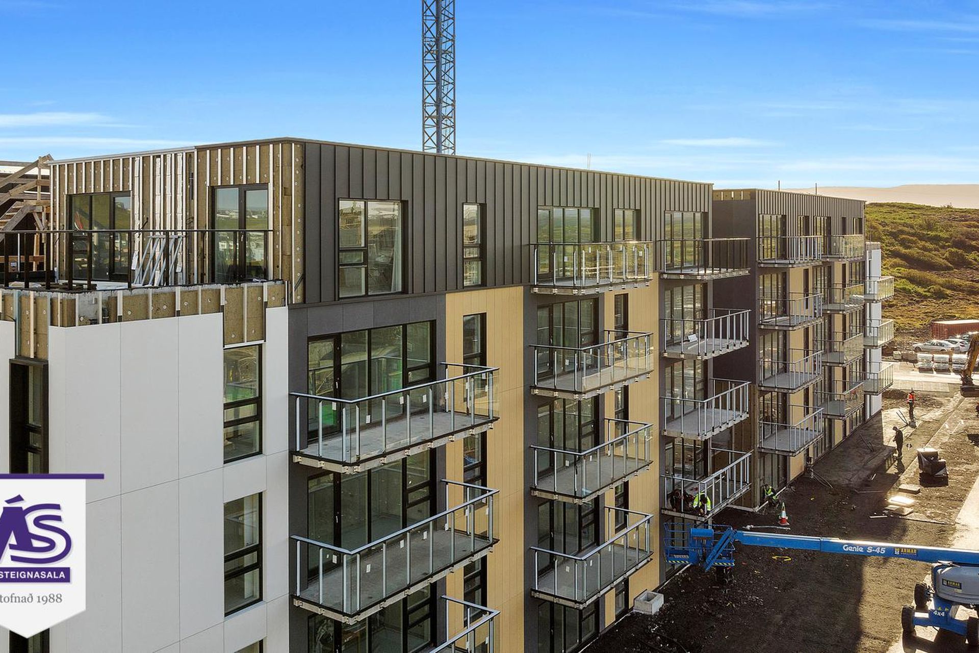 Áshamar 52 - 0111, 221 Hafnarfjörður