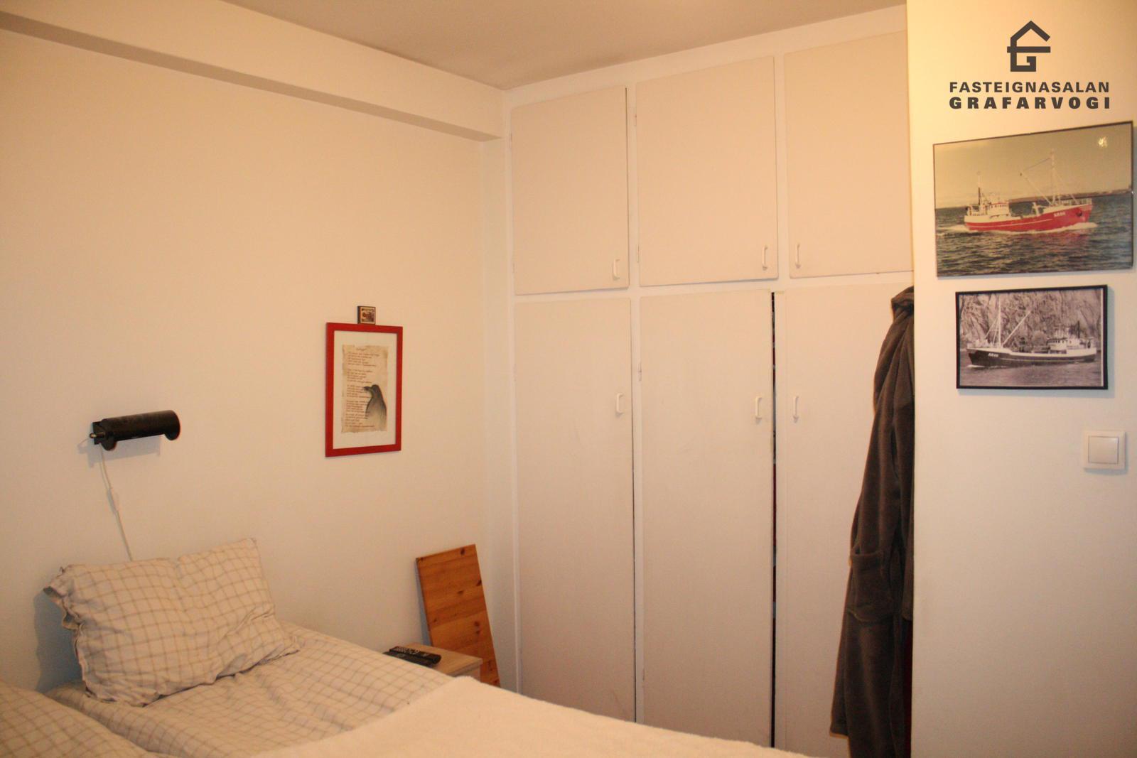 Langahlíð 9, 105 Reykjavík