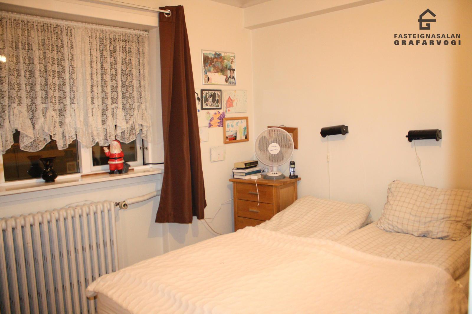 Langahlíð 9, 105 Reykjavík