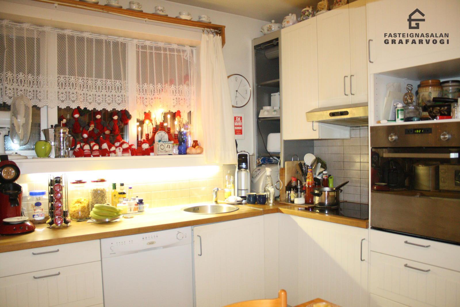 Langahlíð 9, 105 Reykjavík