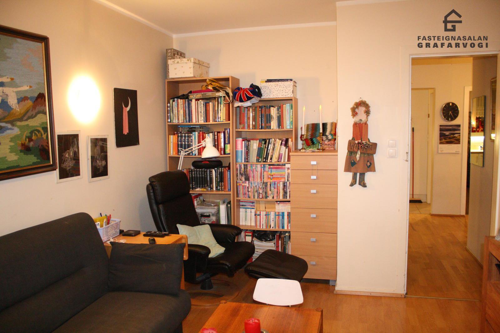 Langahlíð 9, 105 Reykjavík