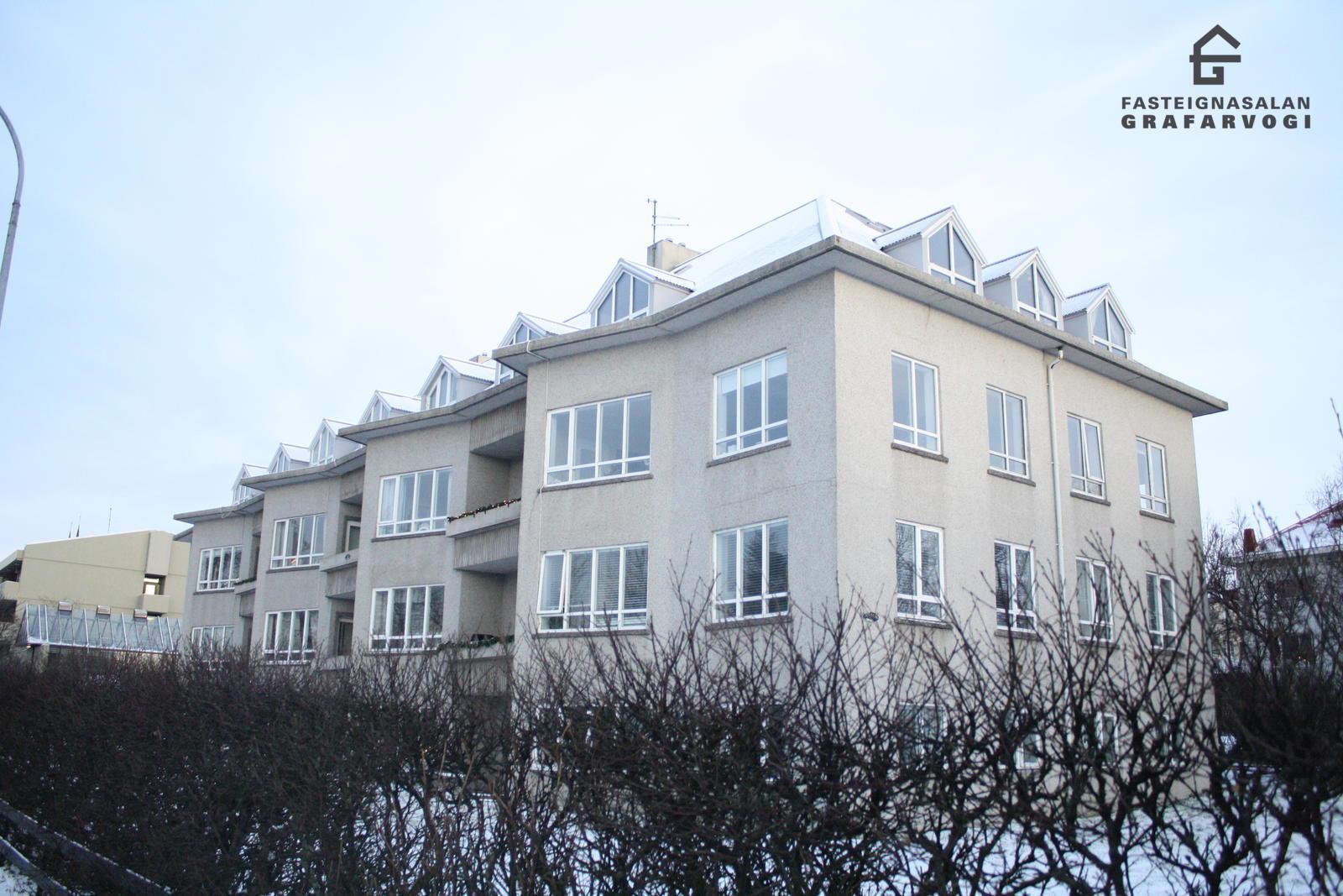 Langahlíð 9, 105 Reykjavík