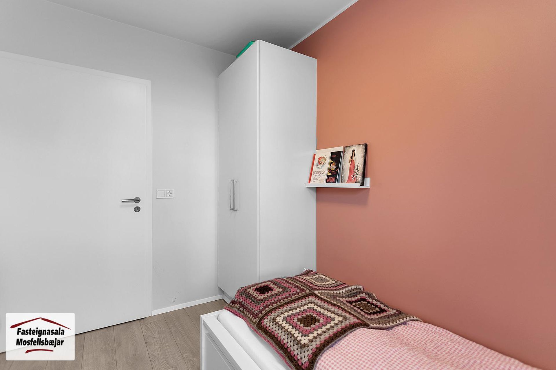 Gerplustræti 8, 270 Mosfellsbær