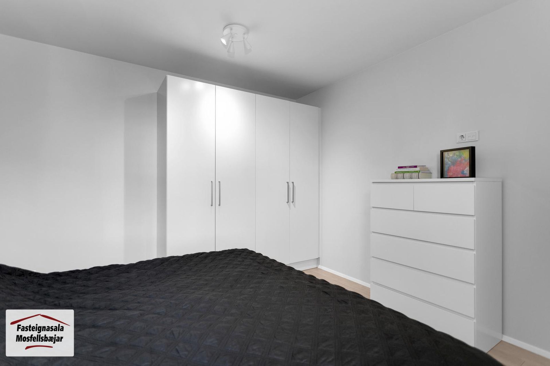 Gerplustræti 8, 270 Mosfellsbær