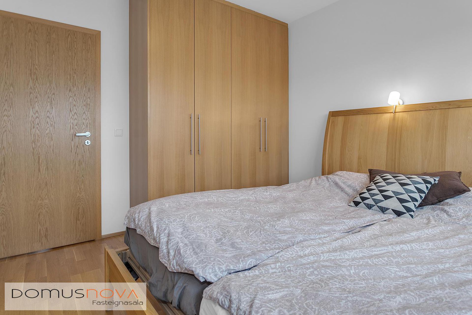 Lækjargata 28, 220 Hafnarfjörður