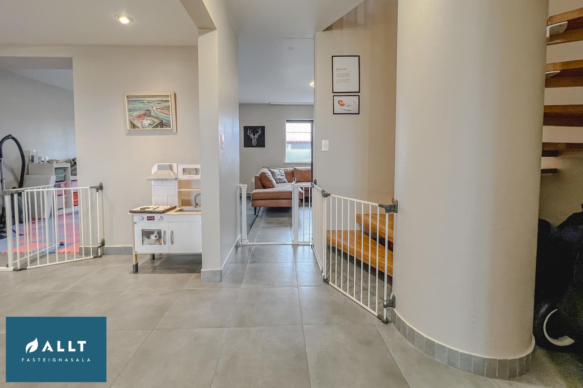 Breiðbraut 672, 262 Reykjanesbær