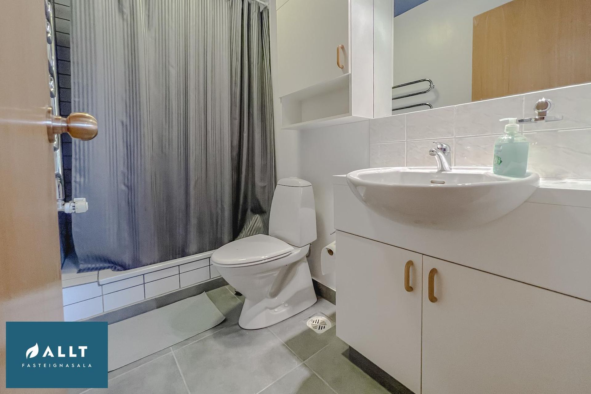 Breiðbraut 672, 262 Reykjanesbær