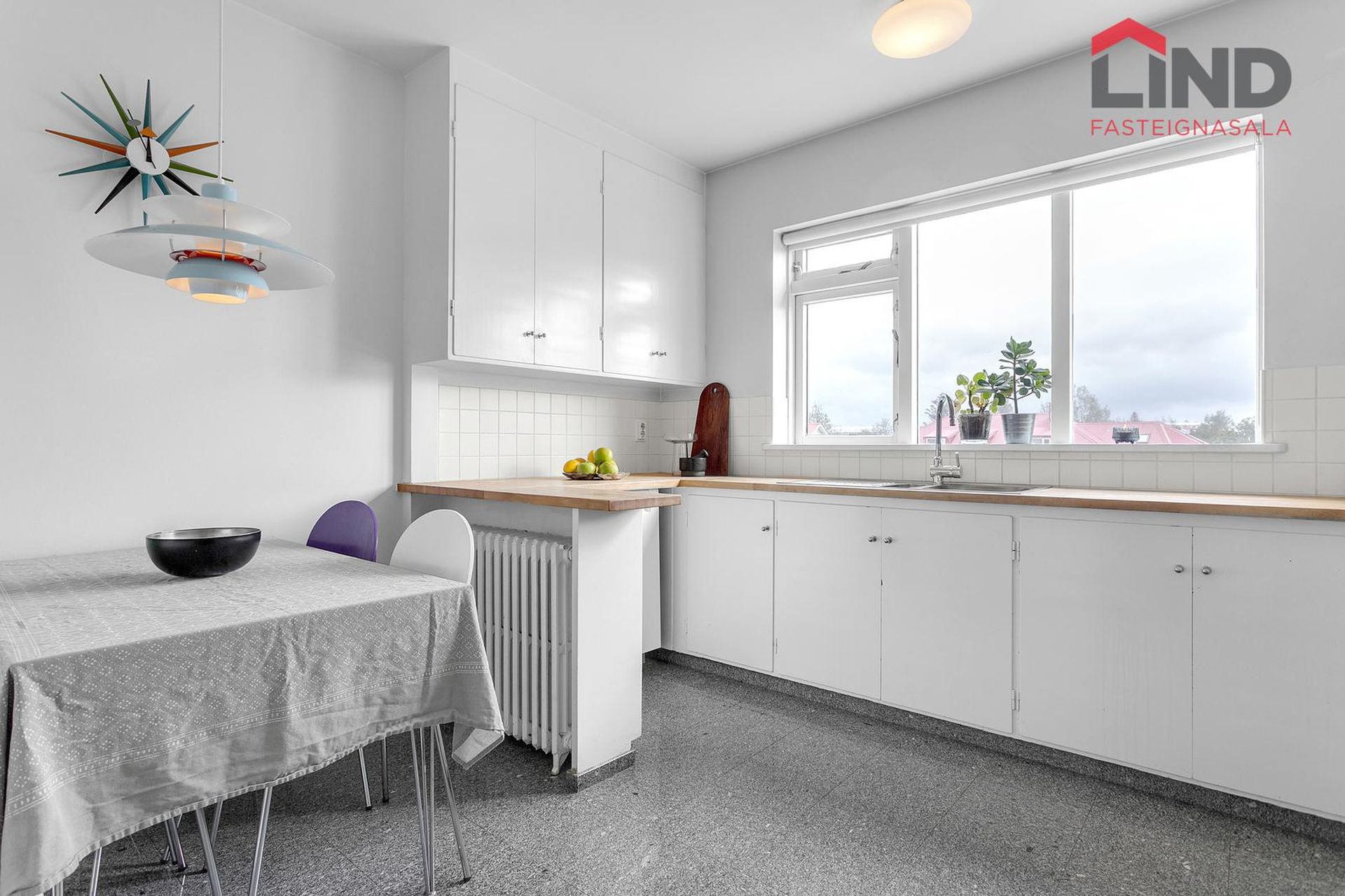 Eskihlíð 10, 105 Reykjavík