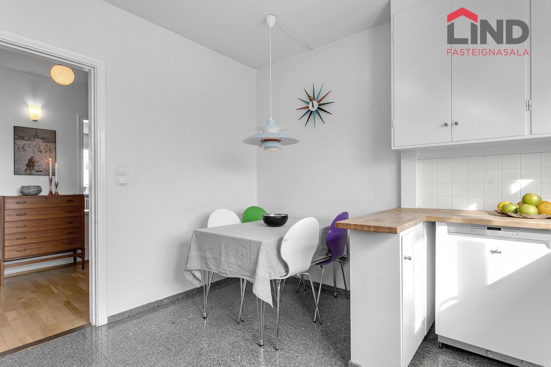 Eskihlíð 10, 105 Reykjavík