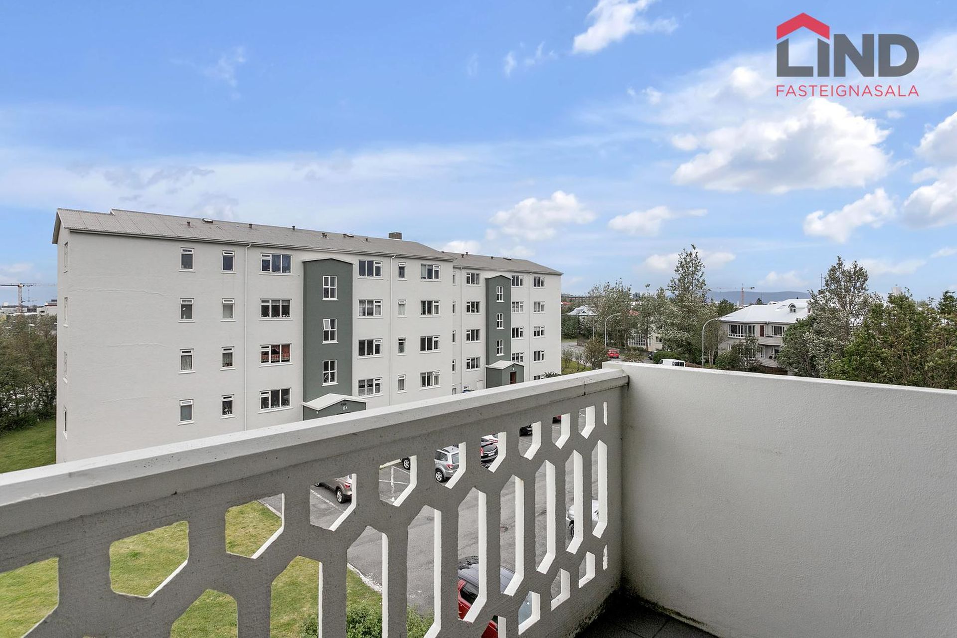 Eskihlíð 10, 105 Reykjavík