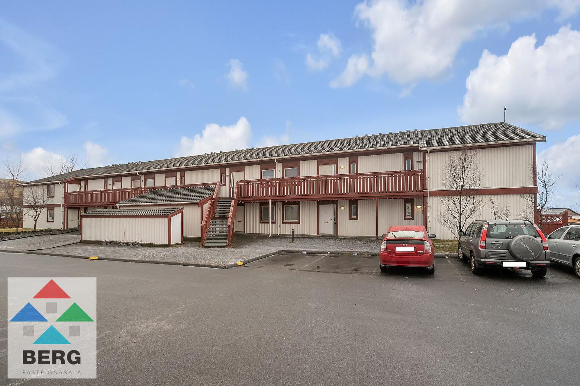 Hjallahlíð 25, 270 Mosfellsbær