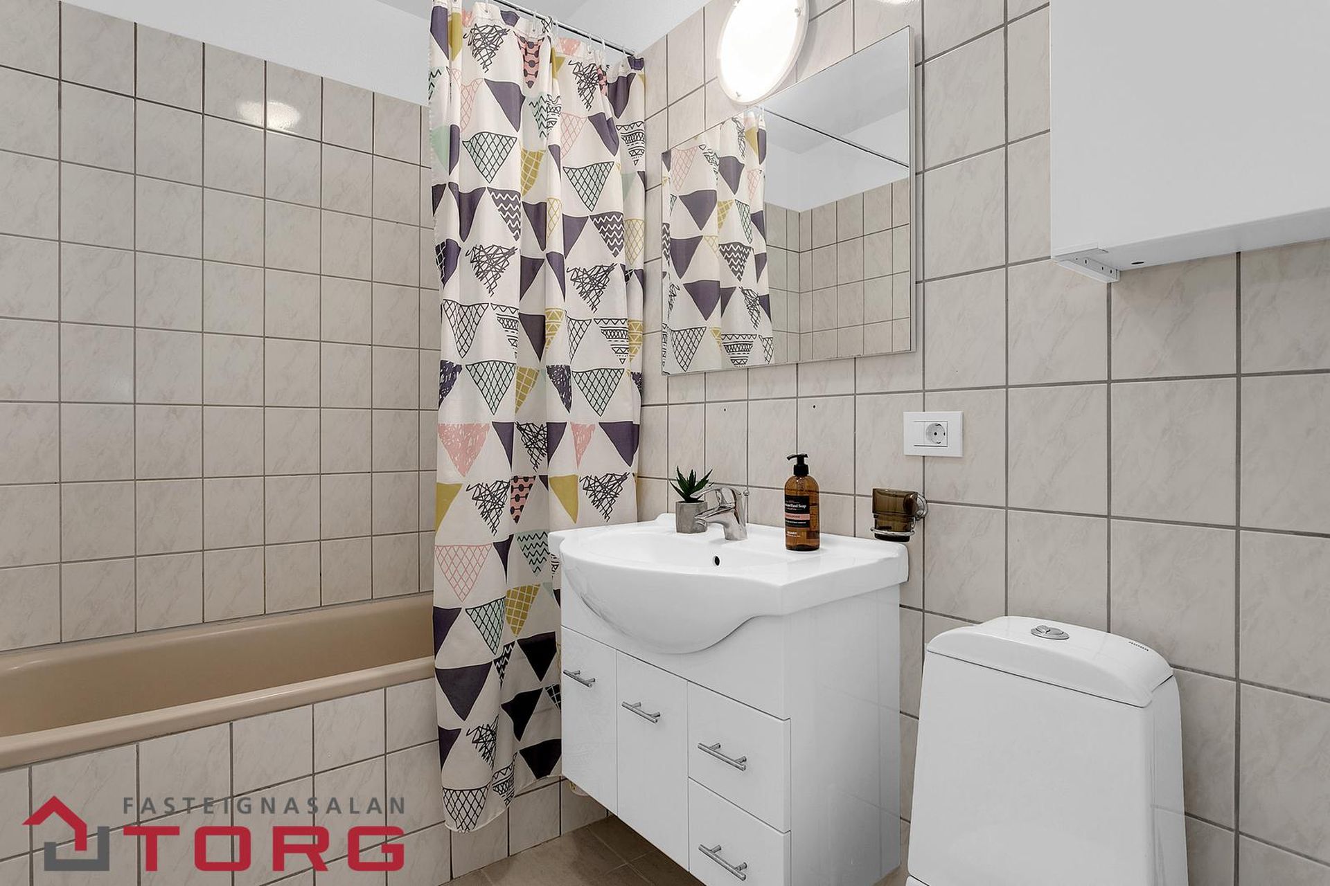 Hamraborg 24, 200 Kópavogur