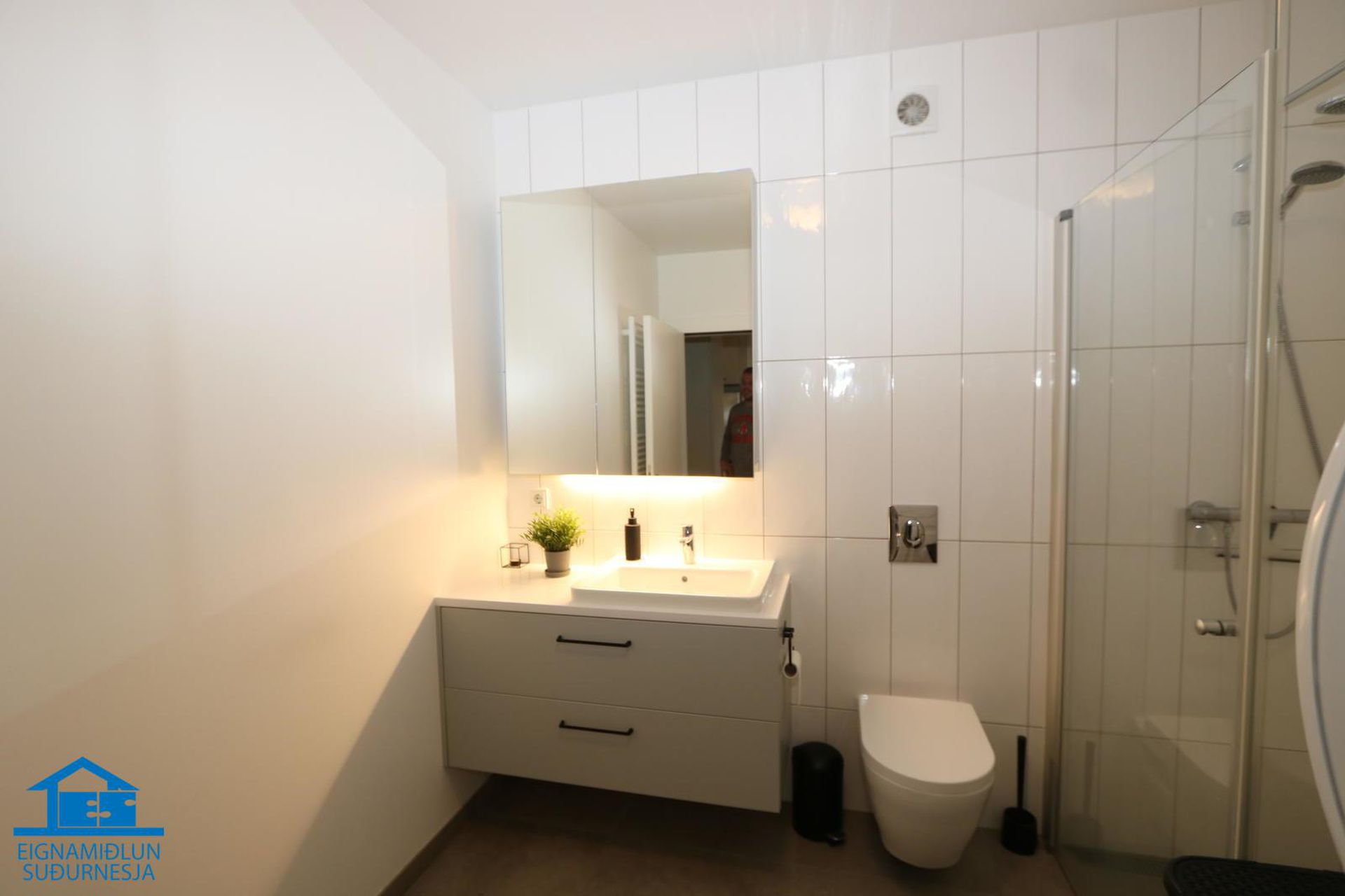 Dalsbraut 34, 260 Reykjanesbær