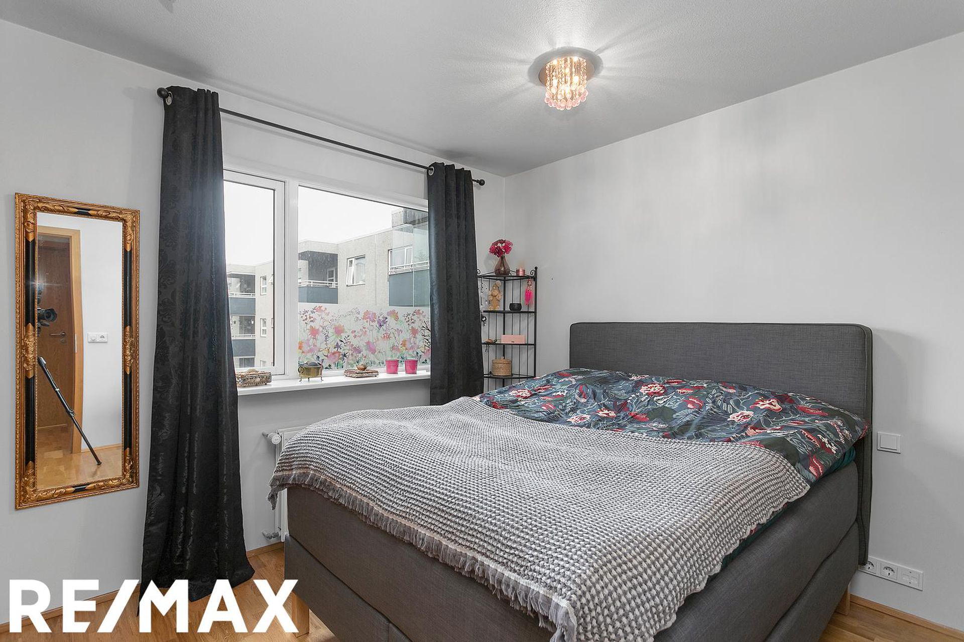 Þórðarsveigur 30, 113 Reykjavík