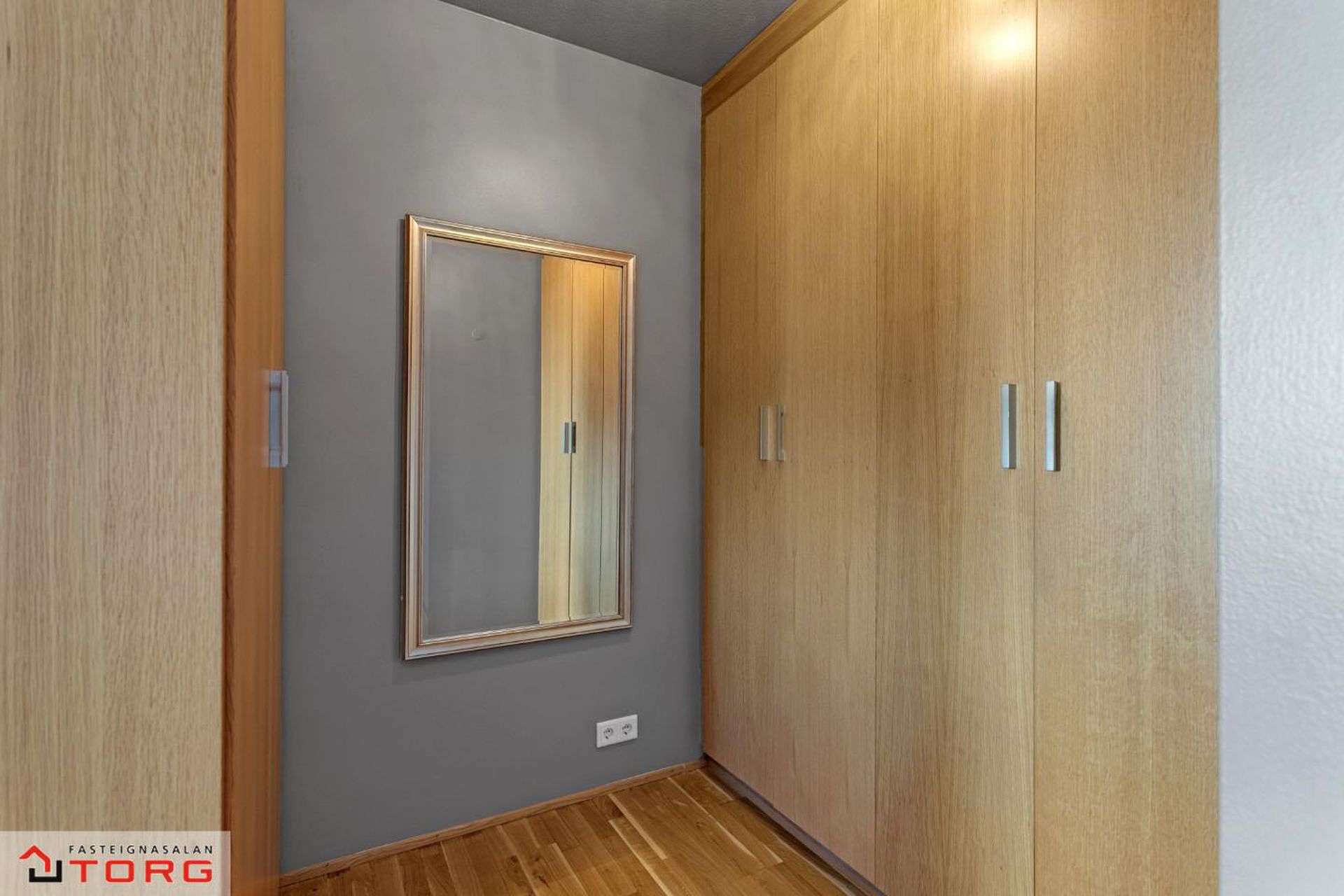 Ásakór 1, 203 Kópavogur