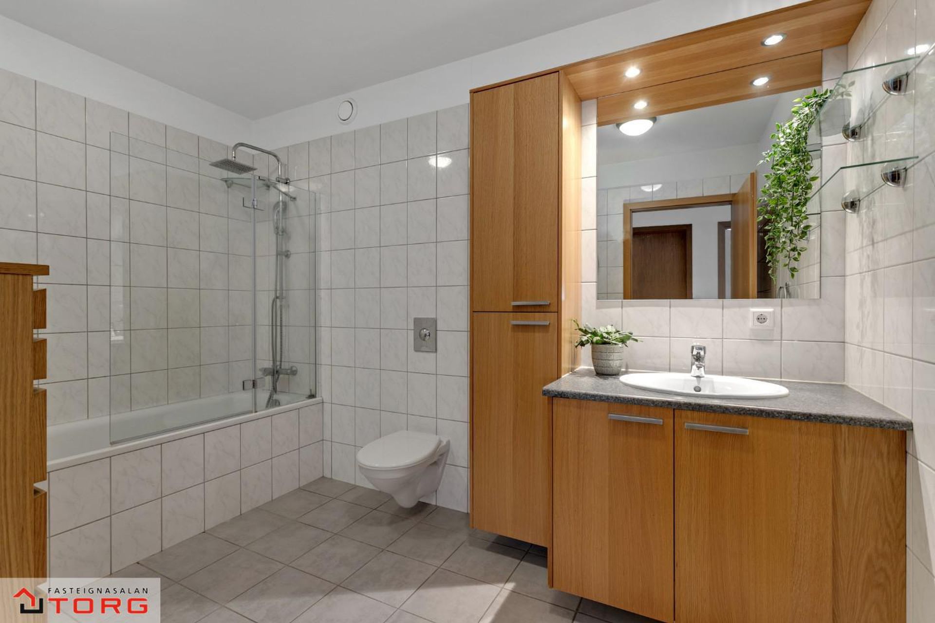 Ásakór 1, 203 Kópavogur