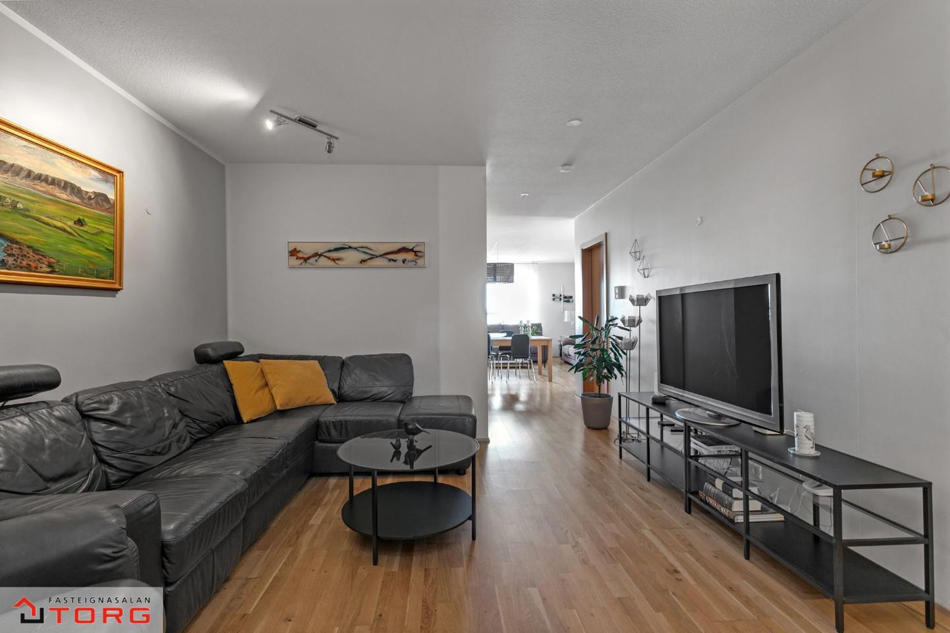 Ásakór 1, 203 Kópavogur