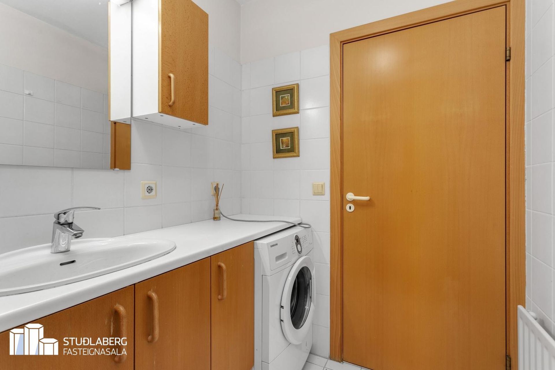 Kirkjuvegur 1, 230 Reykjanesbær