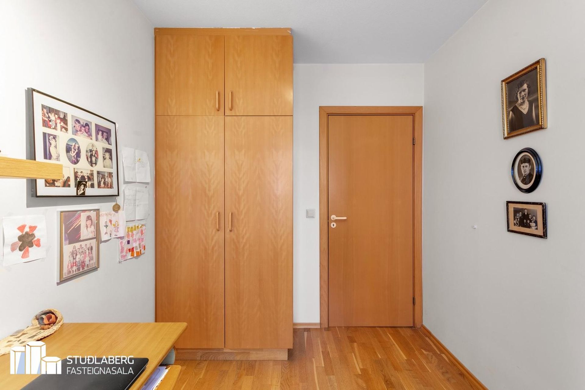 Kirkjuvegur 1, 230 Reykjanesbær