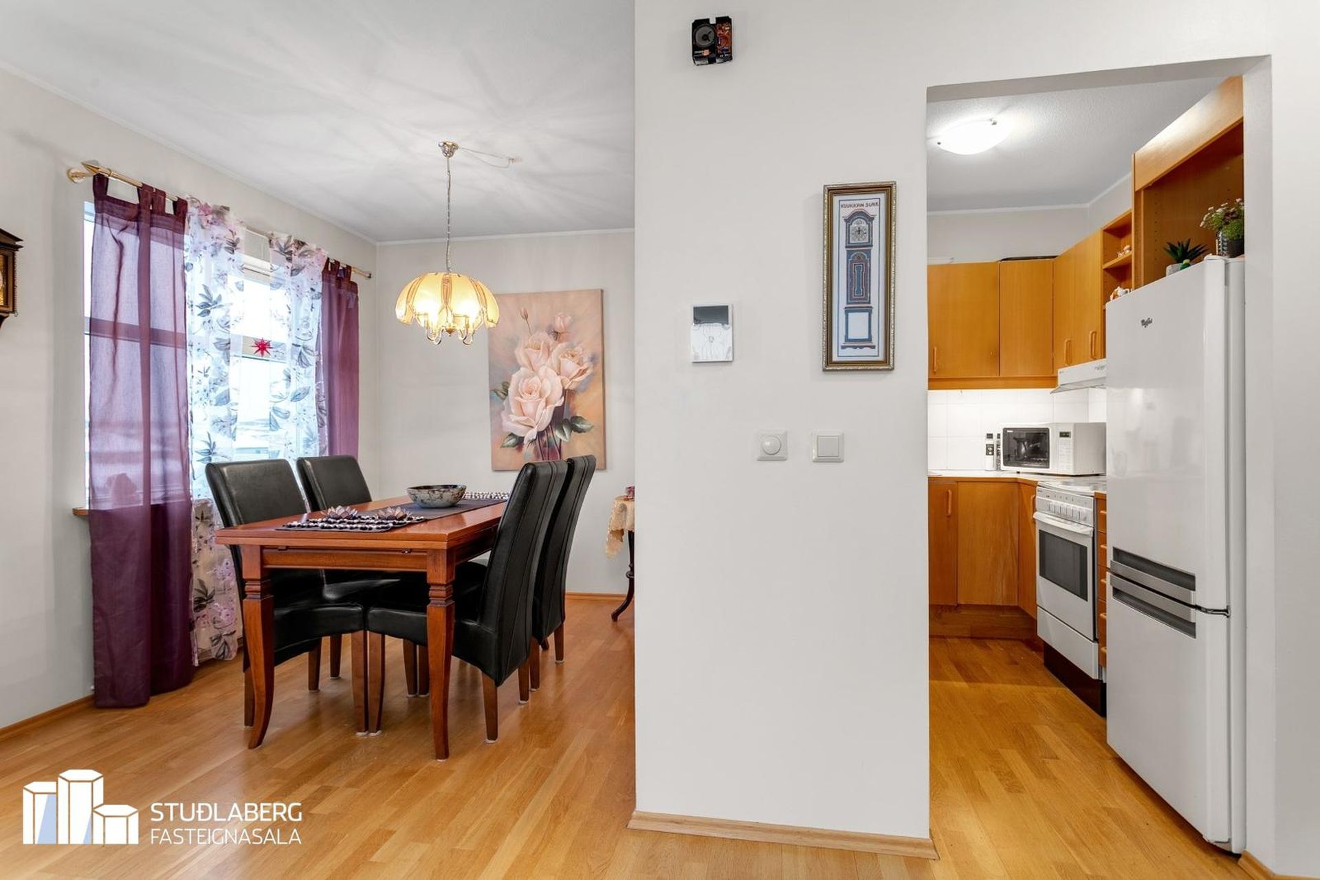 Kirkjuvegur 1, 230 Reykjanesbær