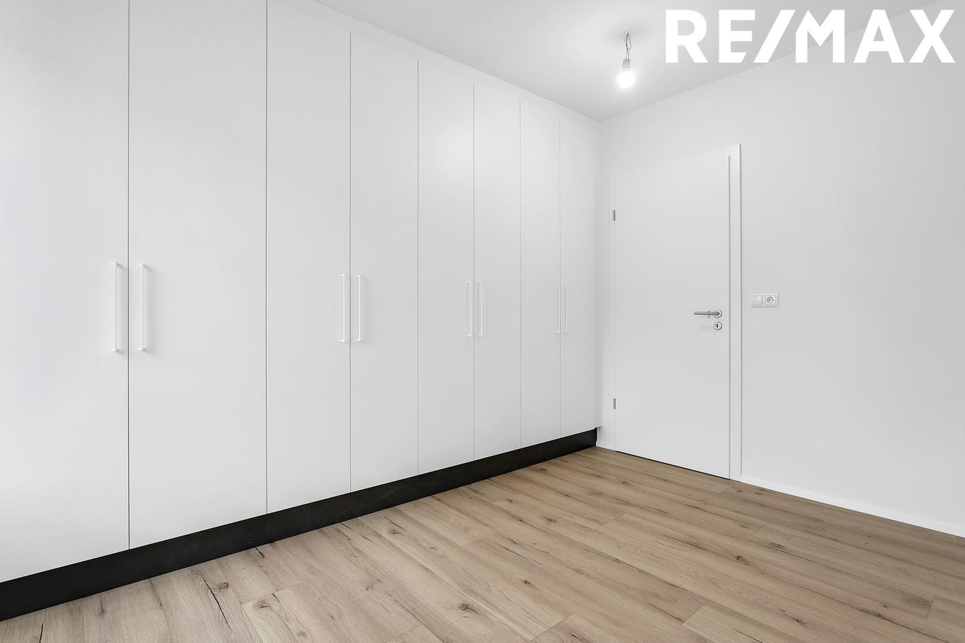 Rökkvatjörn 1, 113 Reykjavík