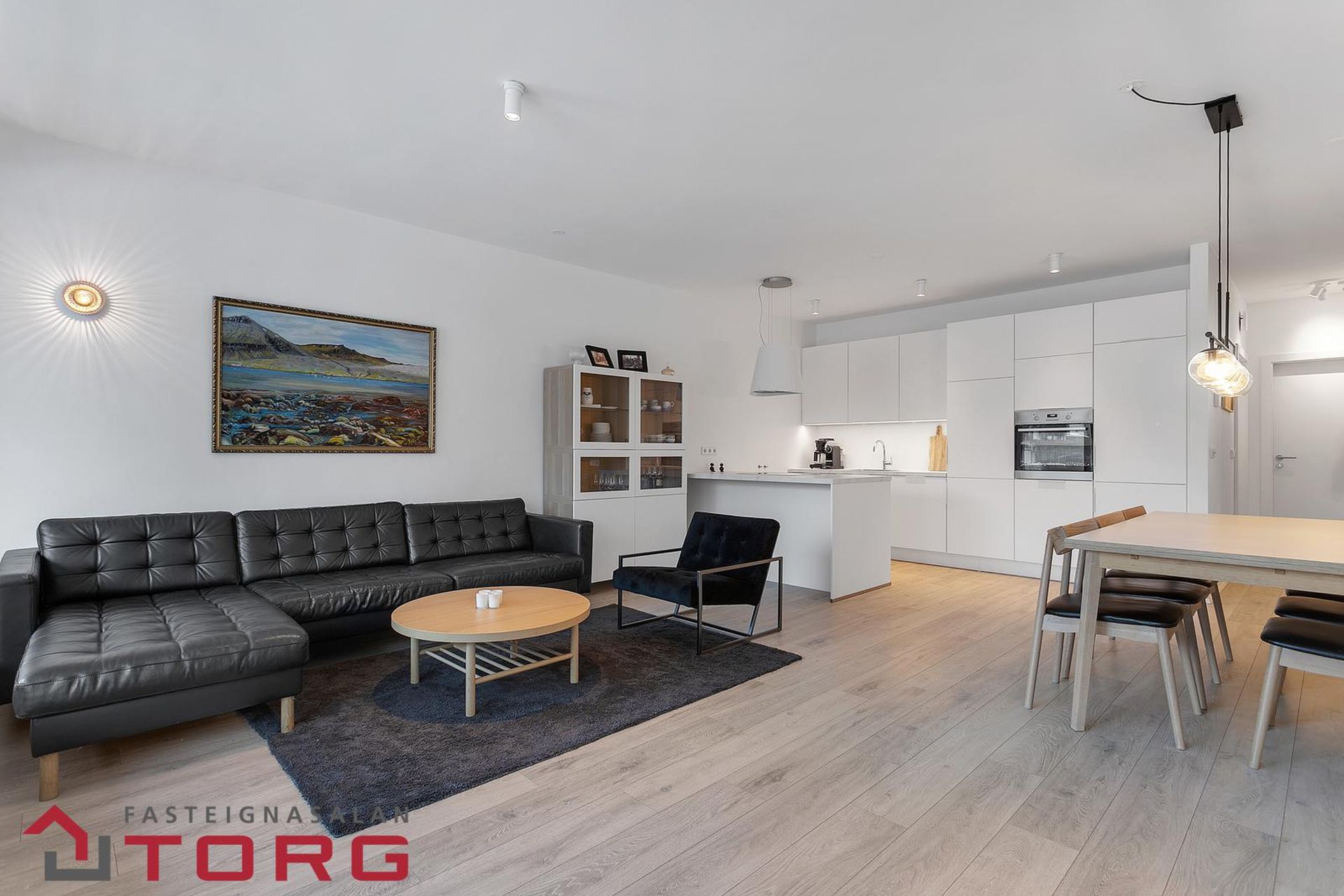 Vinastræti 8 - 0105, 210 Garðabær