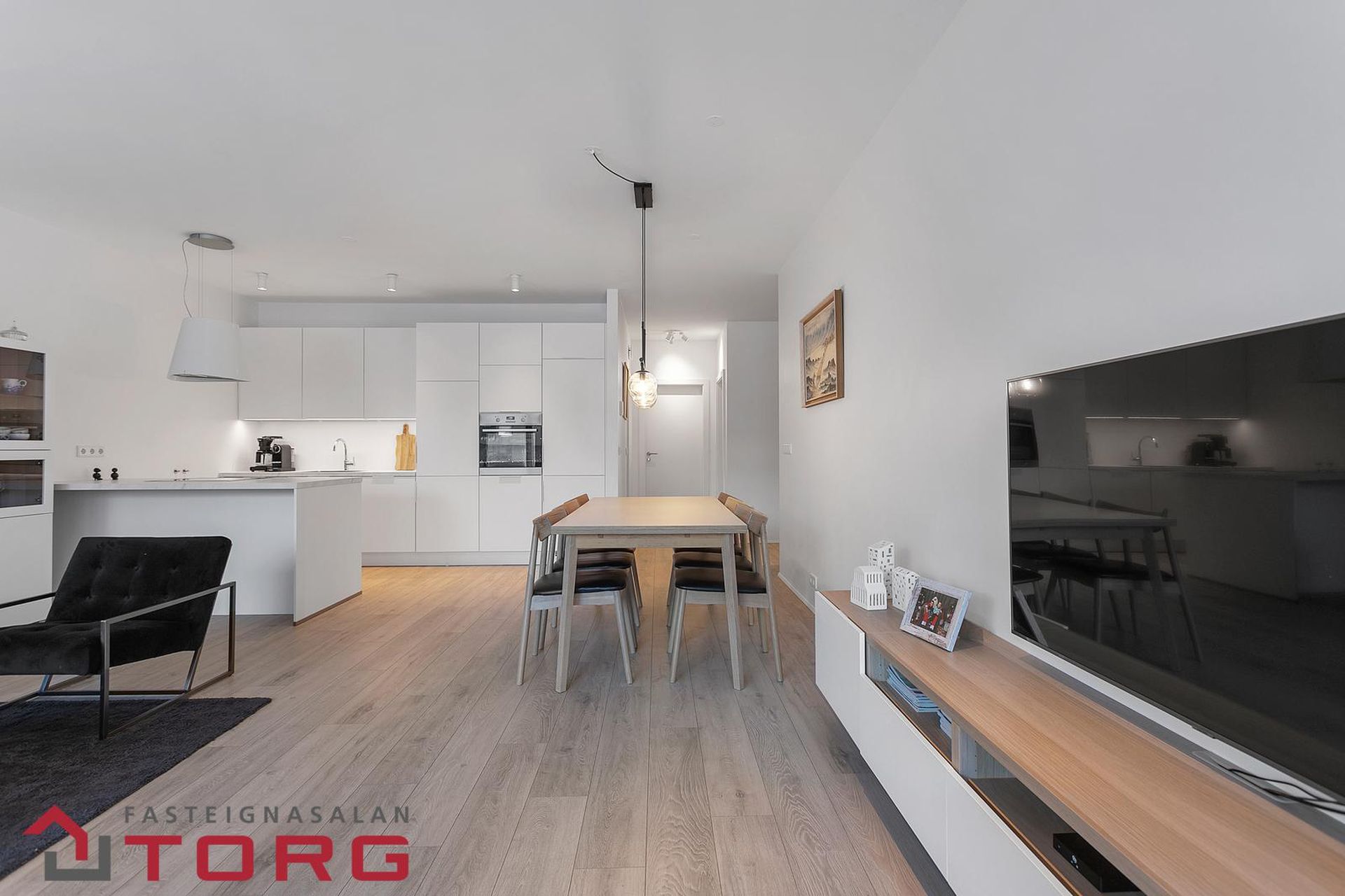 Vinastræti 8 - 0105, 210 Garðabær