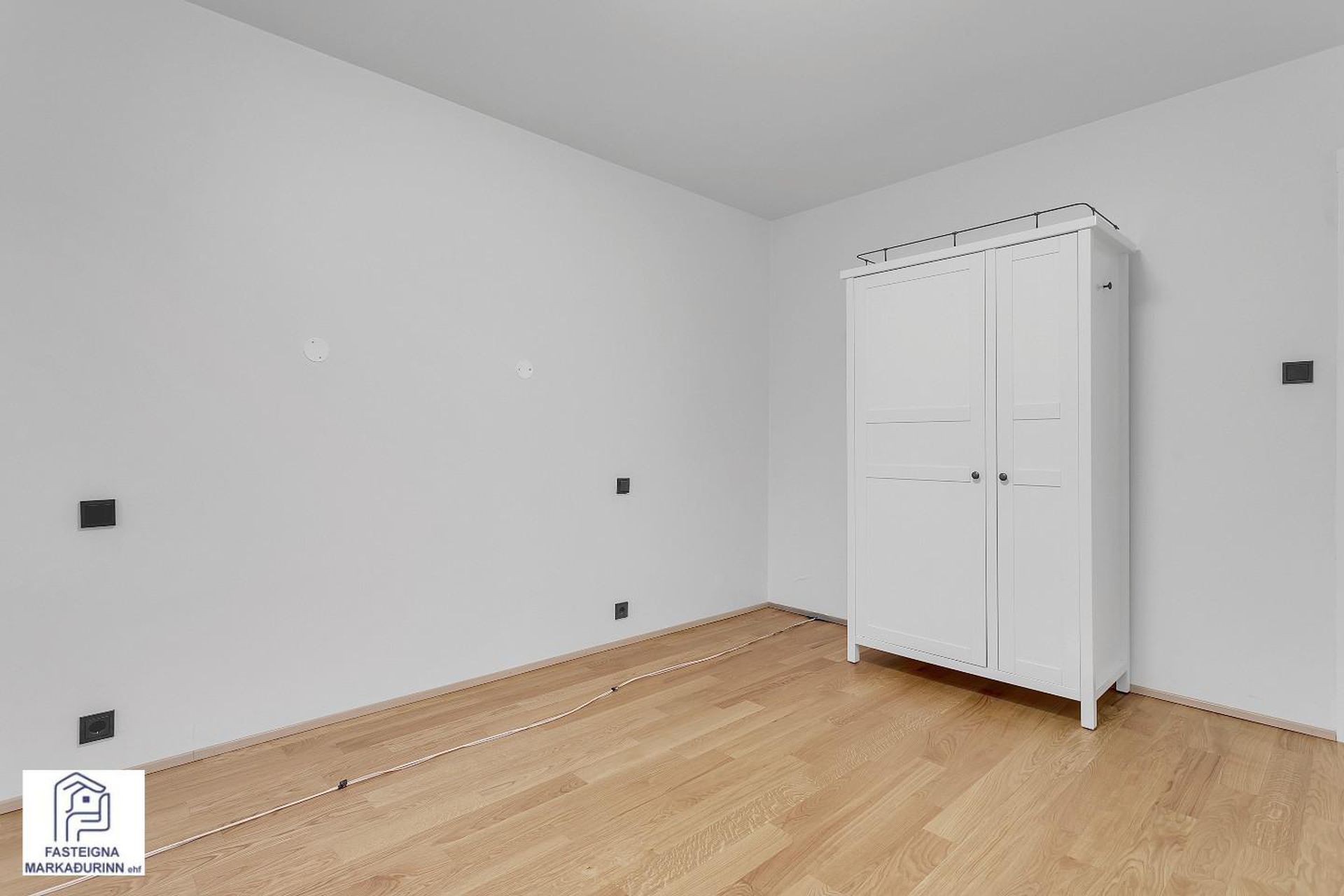 Hverfisgata 39, 101 Reykjavík