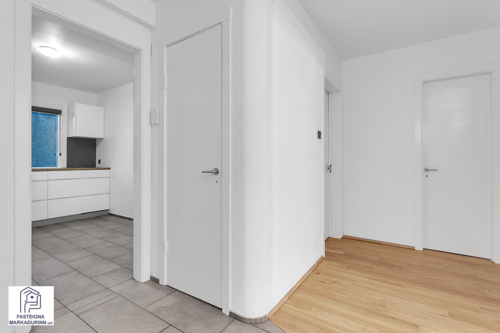 Hverfisgata 39, 101 Reykjavík