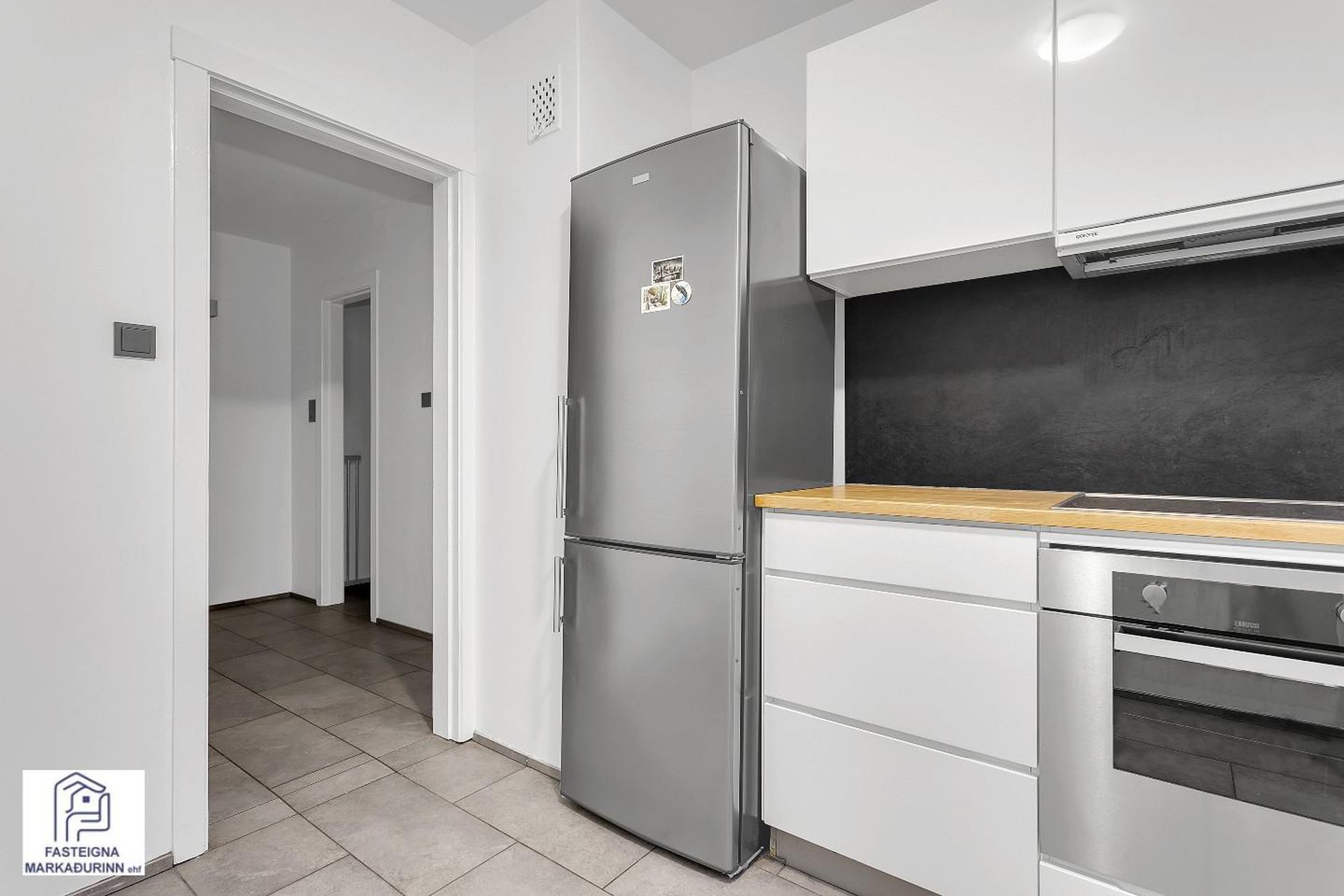 Hverfisgata 39, 101 Reykjavík