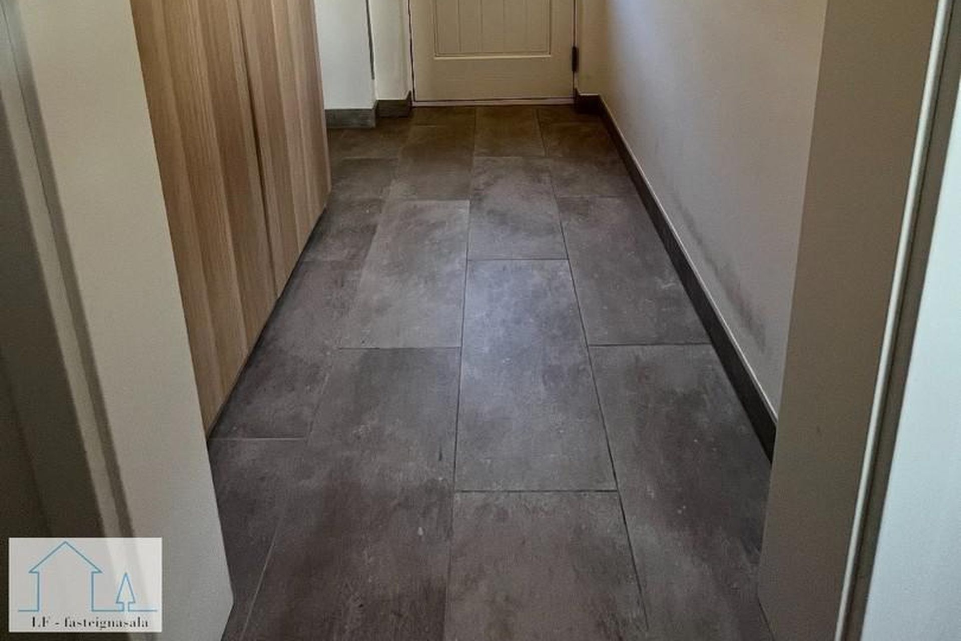 Miðstræti 24, 740 Fjarða