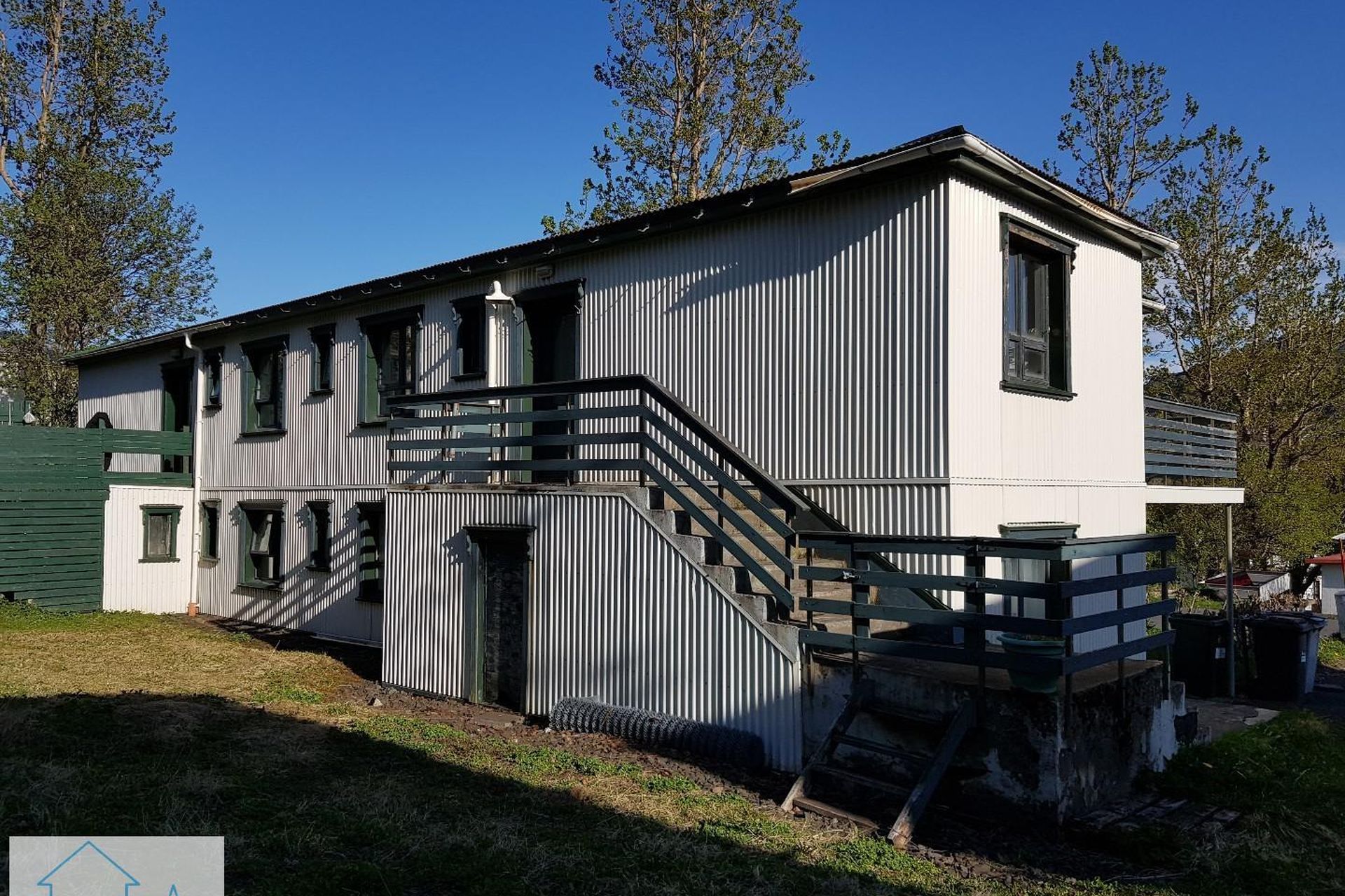 Miðstræti 24, 740 Fjarða