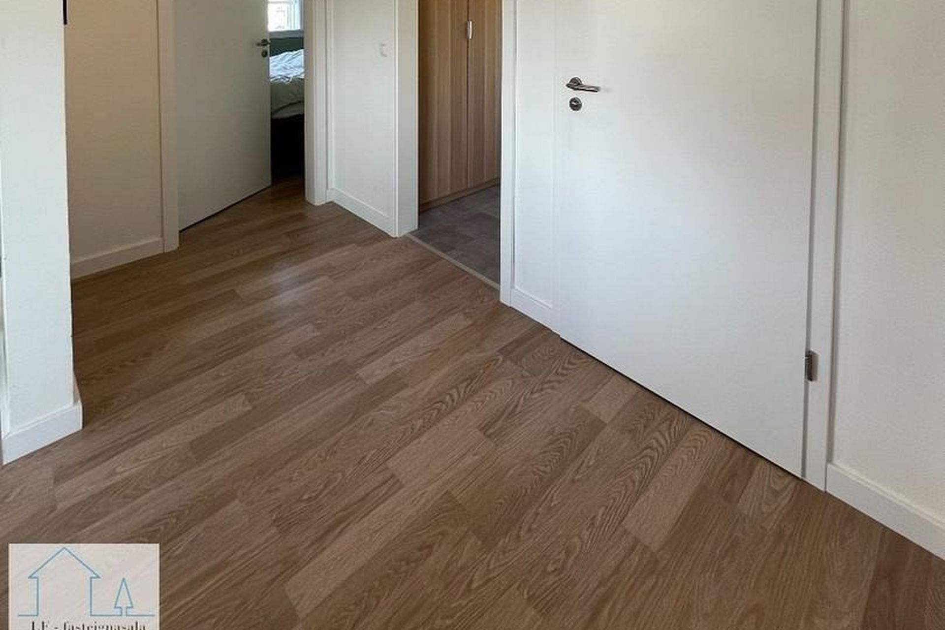 Miðstræti 24, 740 Fjarða