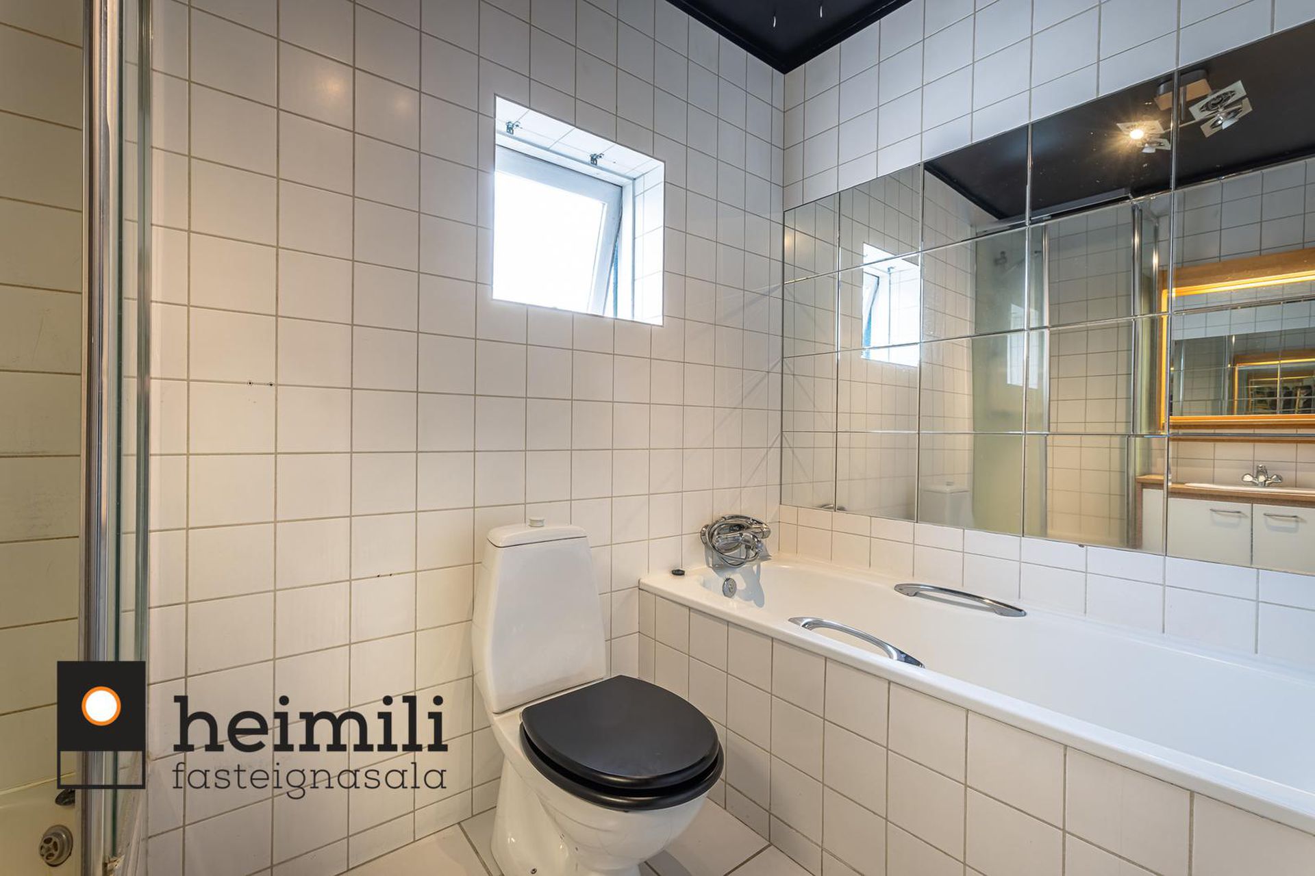 Laugarnesvegur 62, 105 Reykjavík